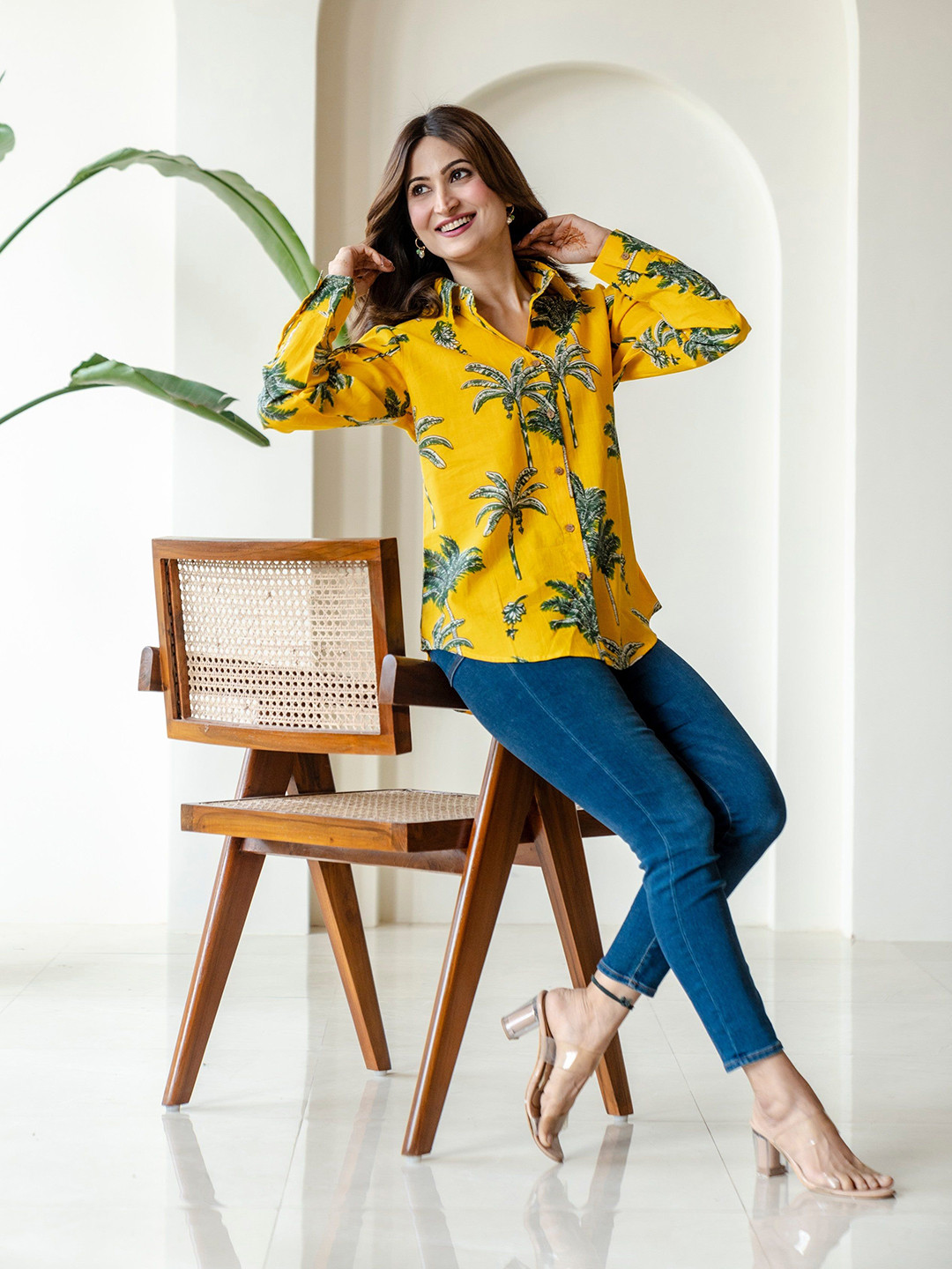 DIMPLE DESIGN STUDIO Valentina Straight Fit Floral Printed Cotton Casual Shirt