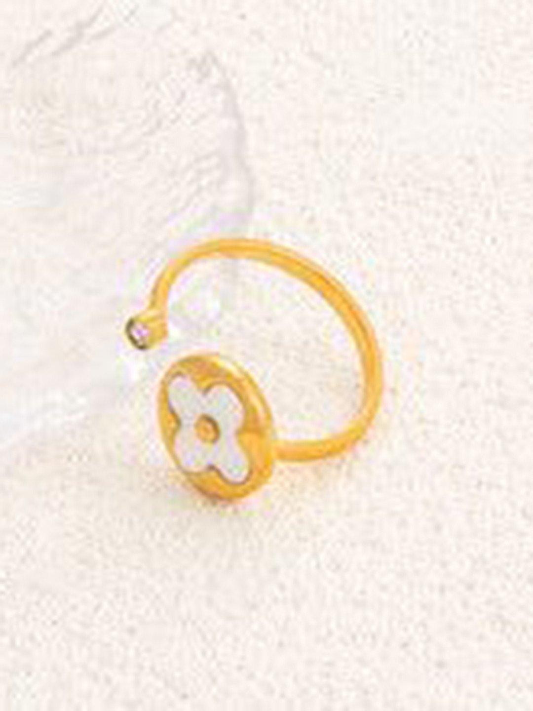 Just Lil Things Floral Design Finger Ring