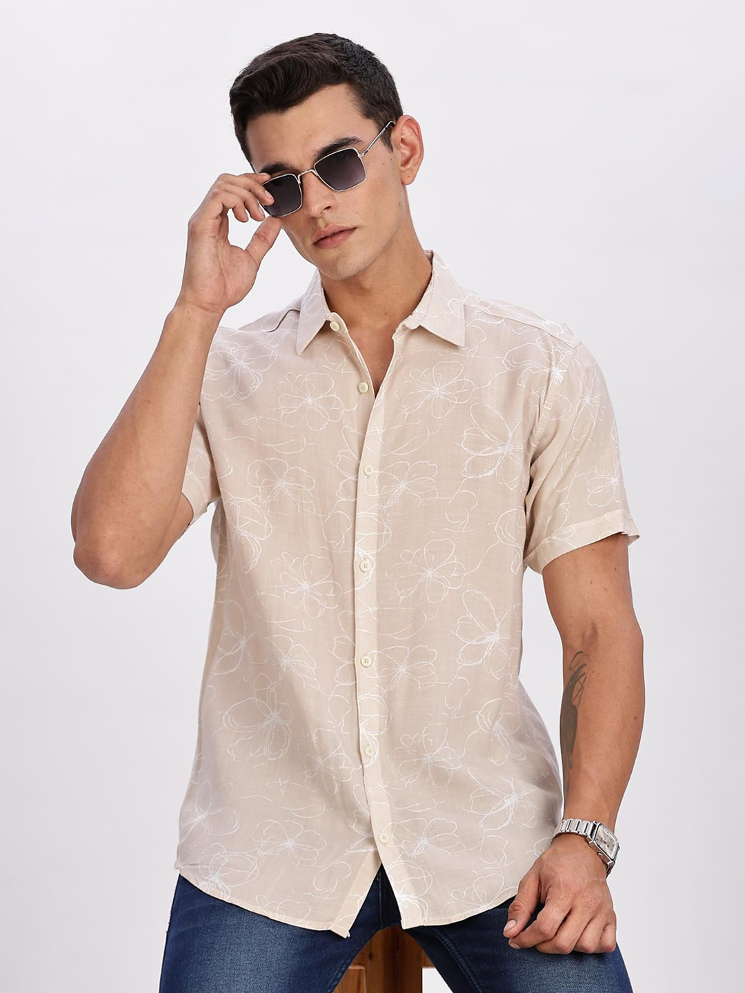 COLOR HUNT Comfort Floral Printed Casual Shirt