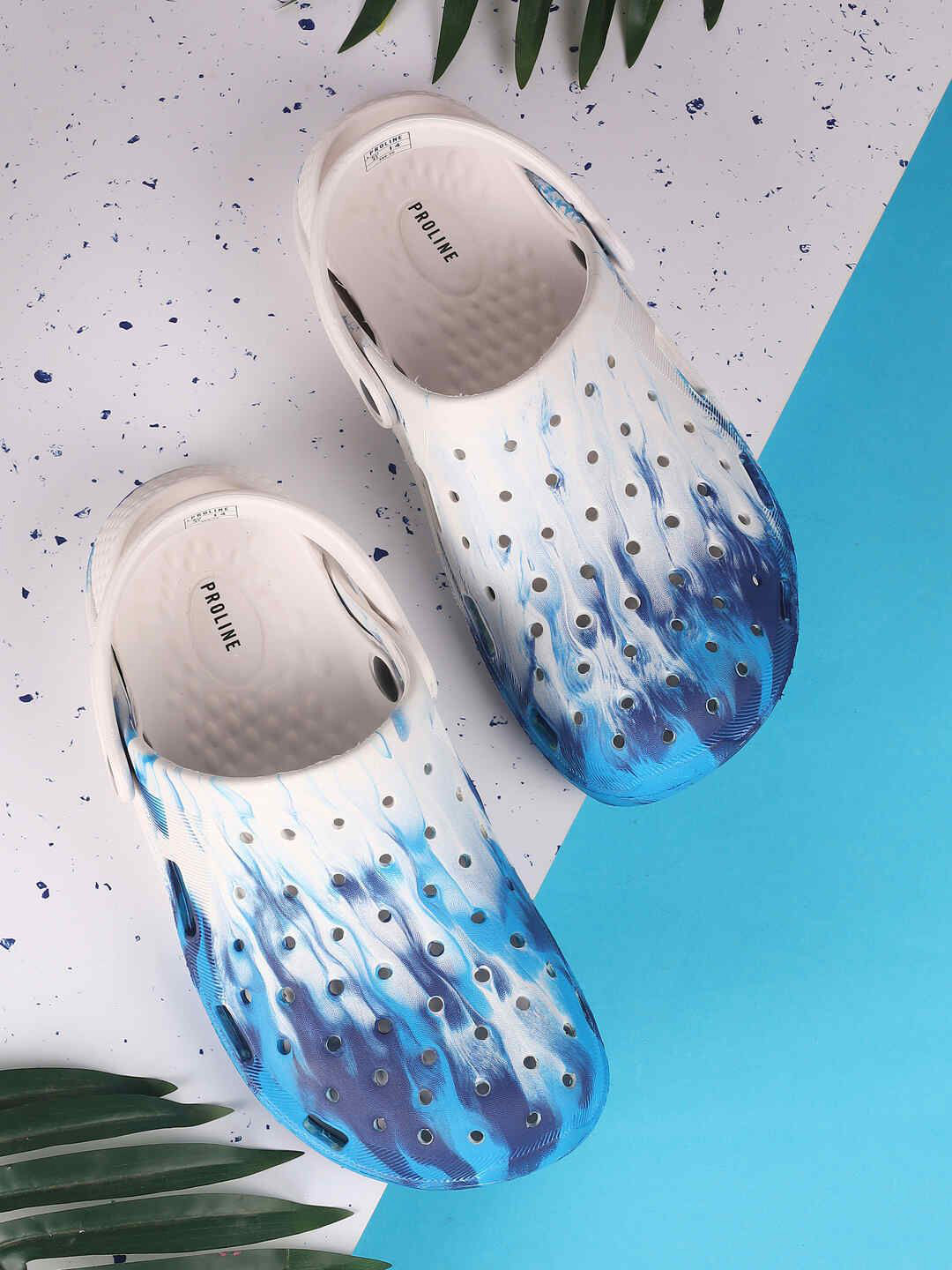 Proline Men Printed Clogs