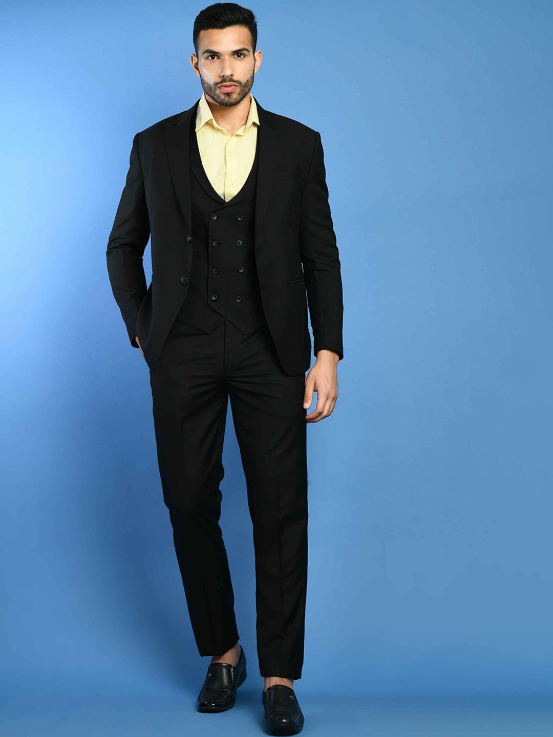 SQUIREHOOD Men Smart Fit Single-Breasted 3 Piece Suits