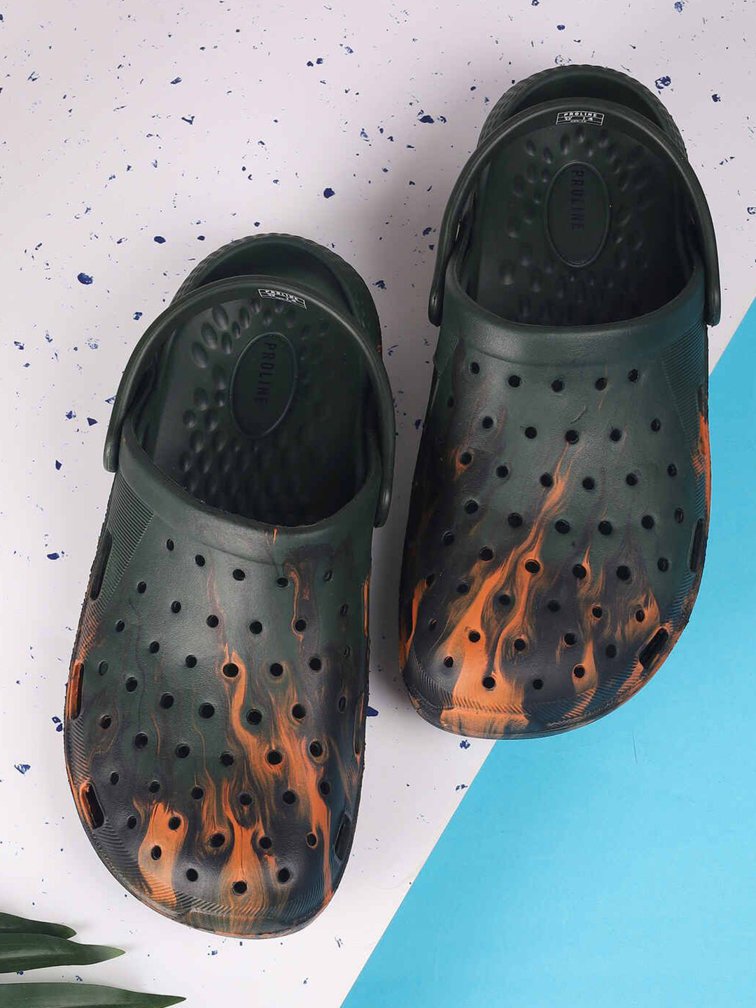 Proline Men Printed Clogs