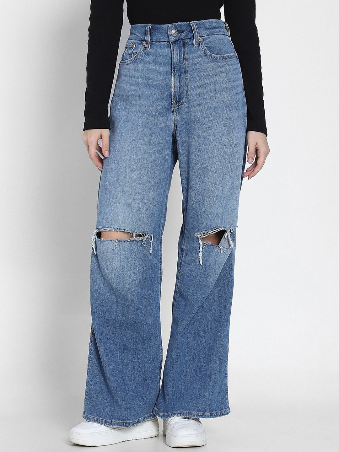 AMERICAN EAGLE OUTFITTERS Women High-Rise Slash Knee Light Fade Flared Jeans