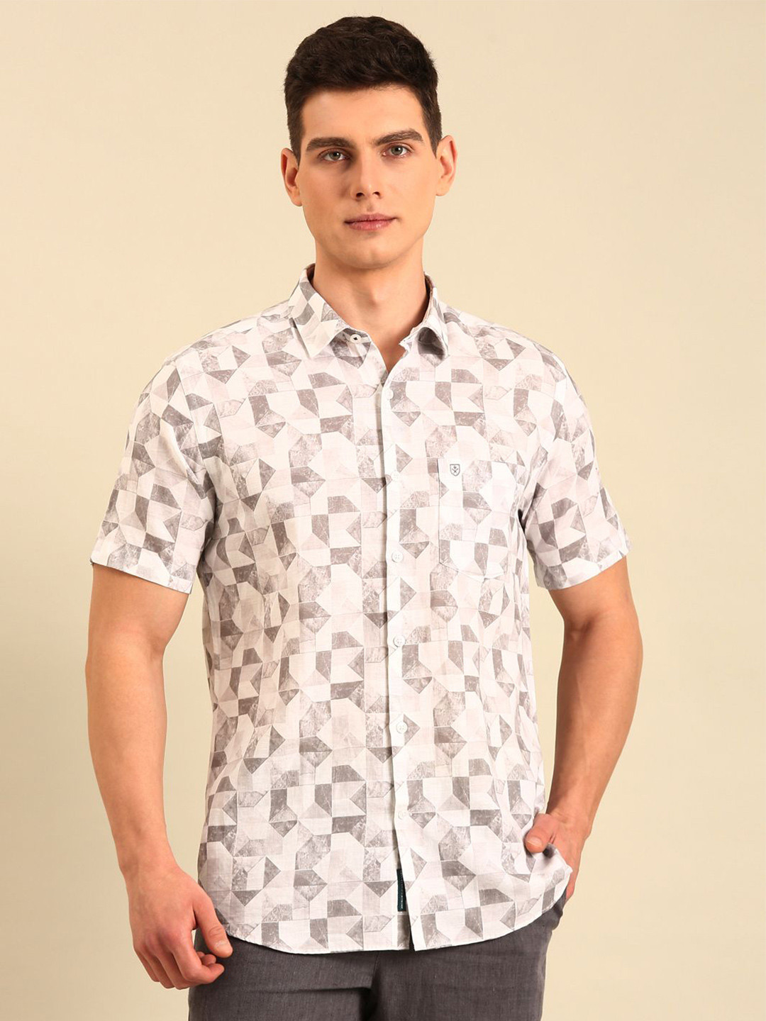Linen Club Citylight Contemporary Slim Fit Geometric Printed Casual Shirt