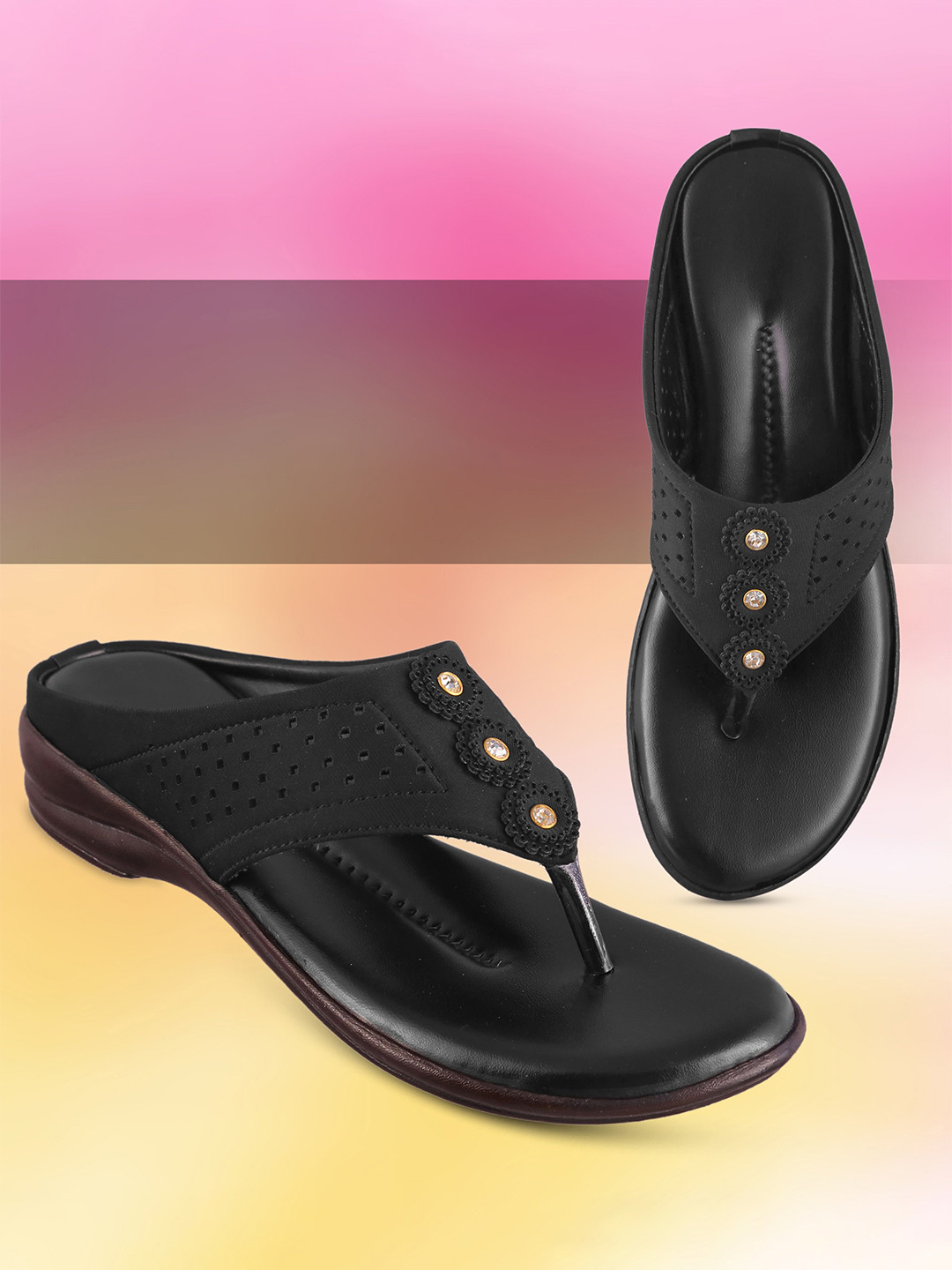 HUNYZA FOOTWEAR Women Embellished Flats