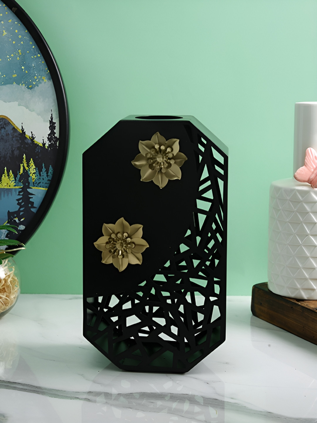 TAYHAA Noir Bloom Black Geometric Flower Vase