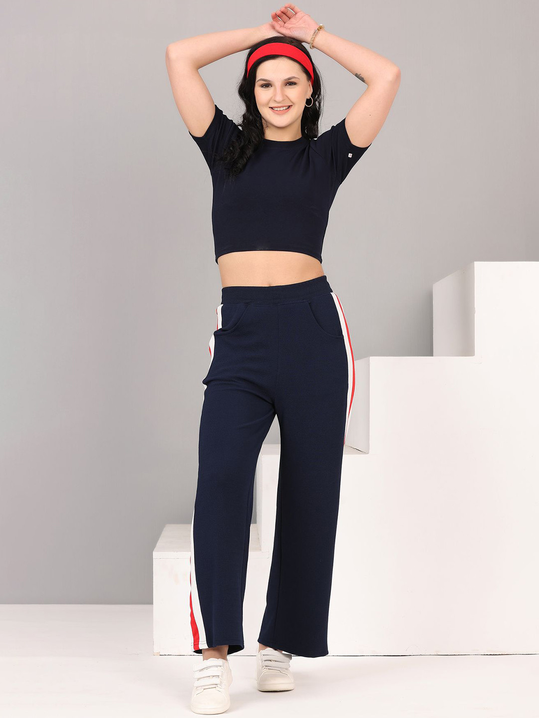 Zicada Round Neck T-Shirt With Trousers