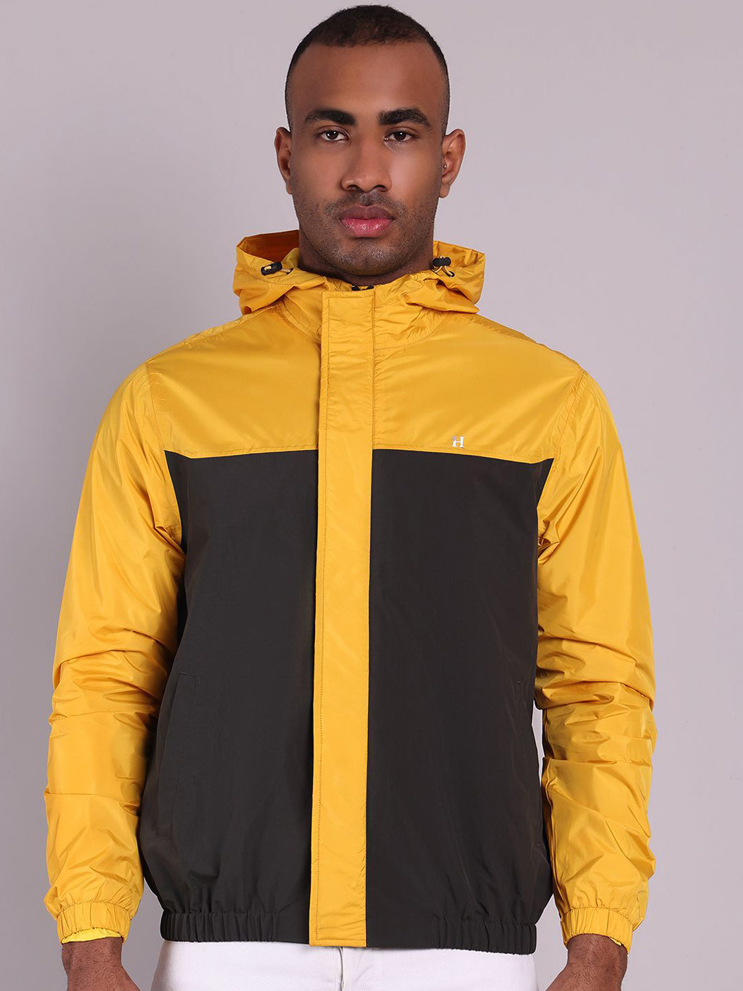 HOUSE OF VEDAS Men Dry Fit Colourblocked Outdoor Sporty Jacket