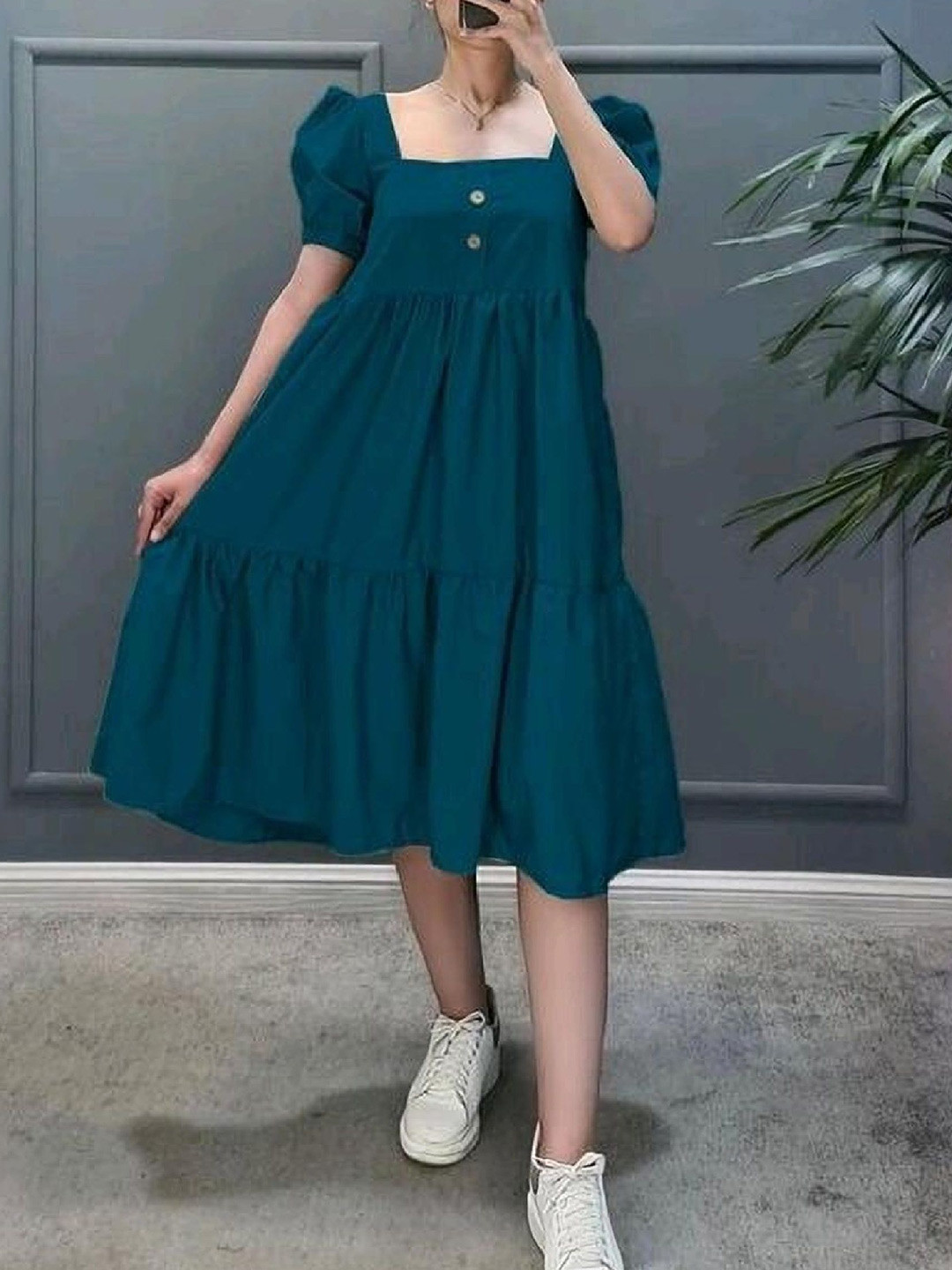 Raiyani Enterprise Women Anarkali Kurti