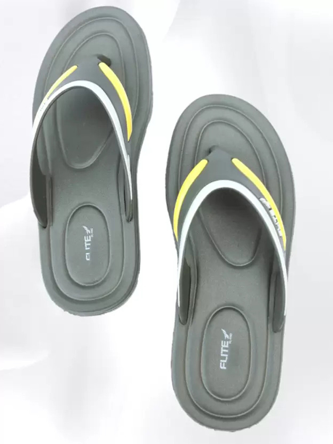 FLITE Men Colourblocked T-Strap Flip Flops