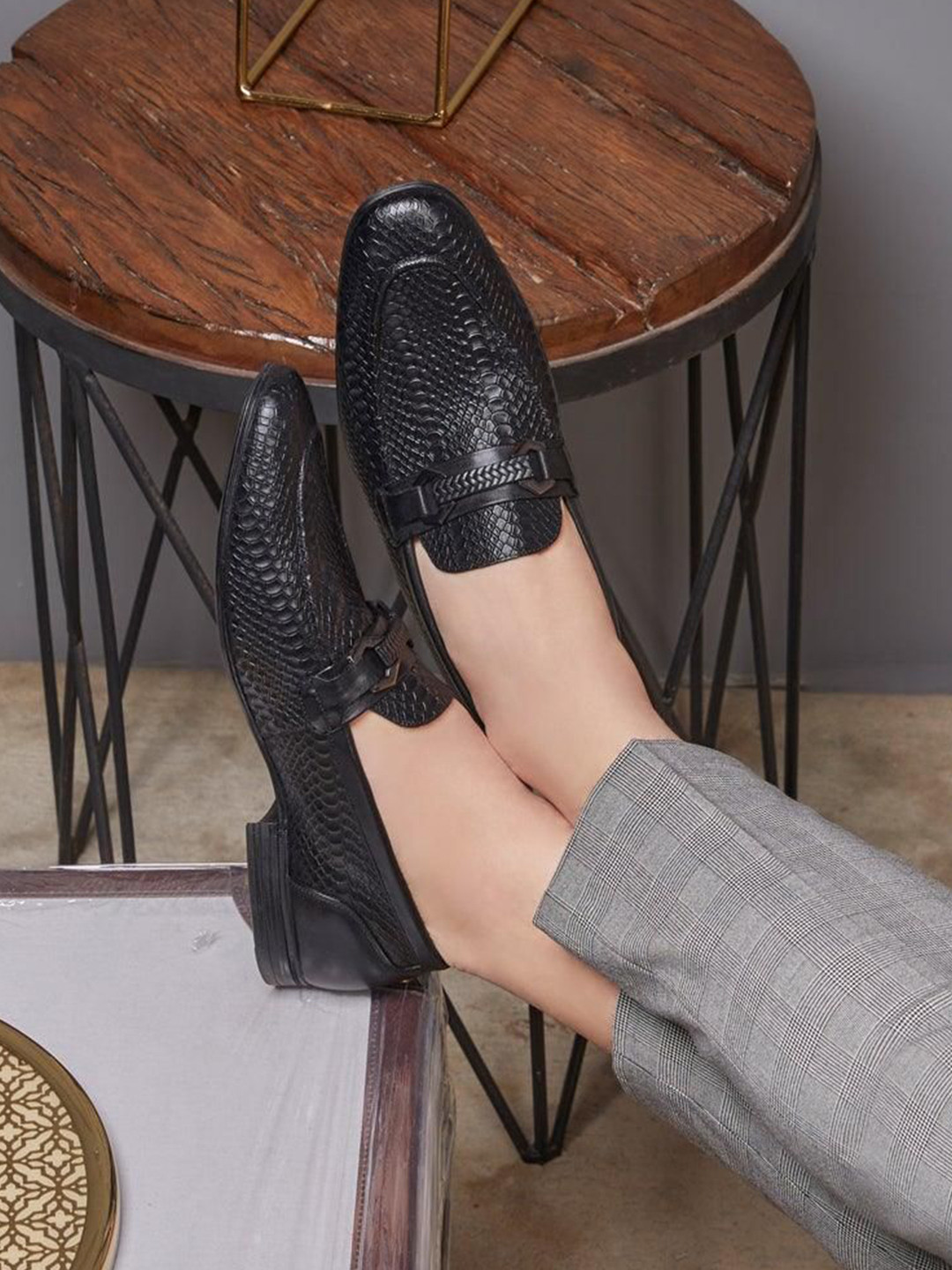 Tresmode The Cytom Men Leather Slip-On Loafers