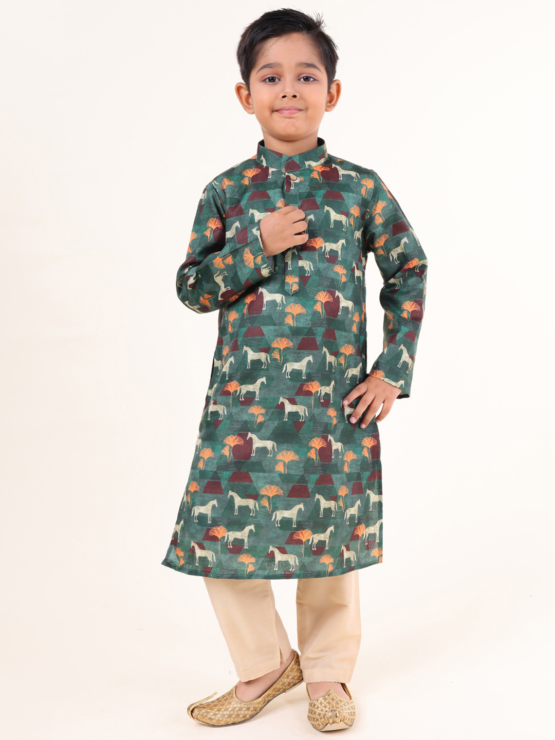 TABARD Boys Animals Printed Pure Cotton Straight Kurta with Churidar