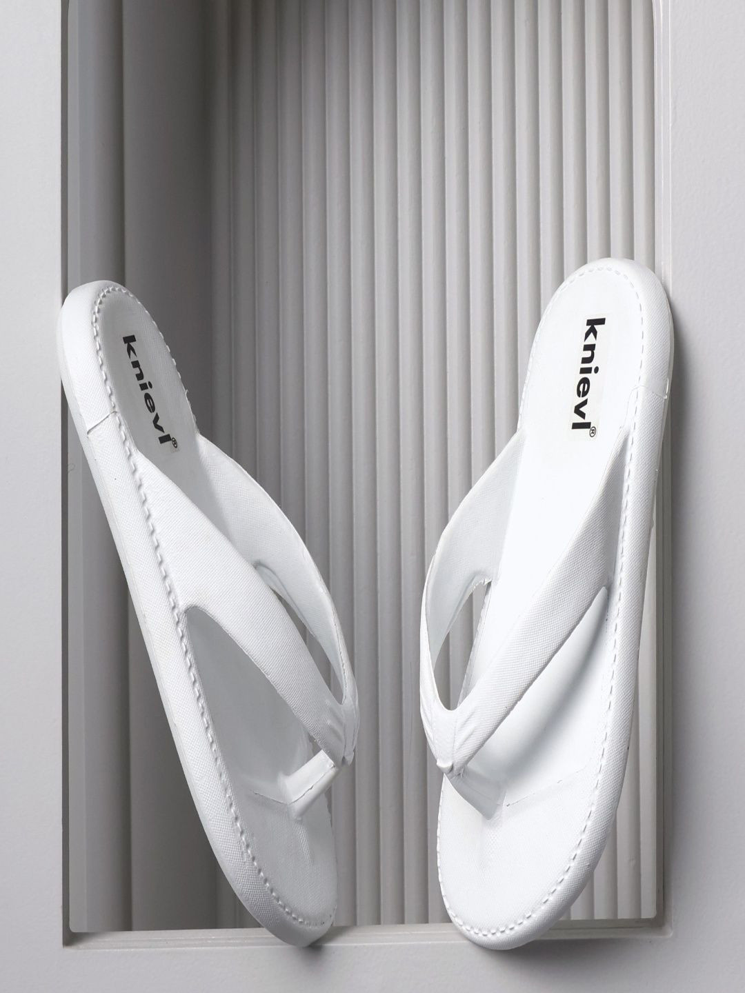 KNIEVL Men Thong Flip-Flops