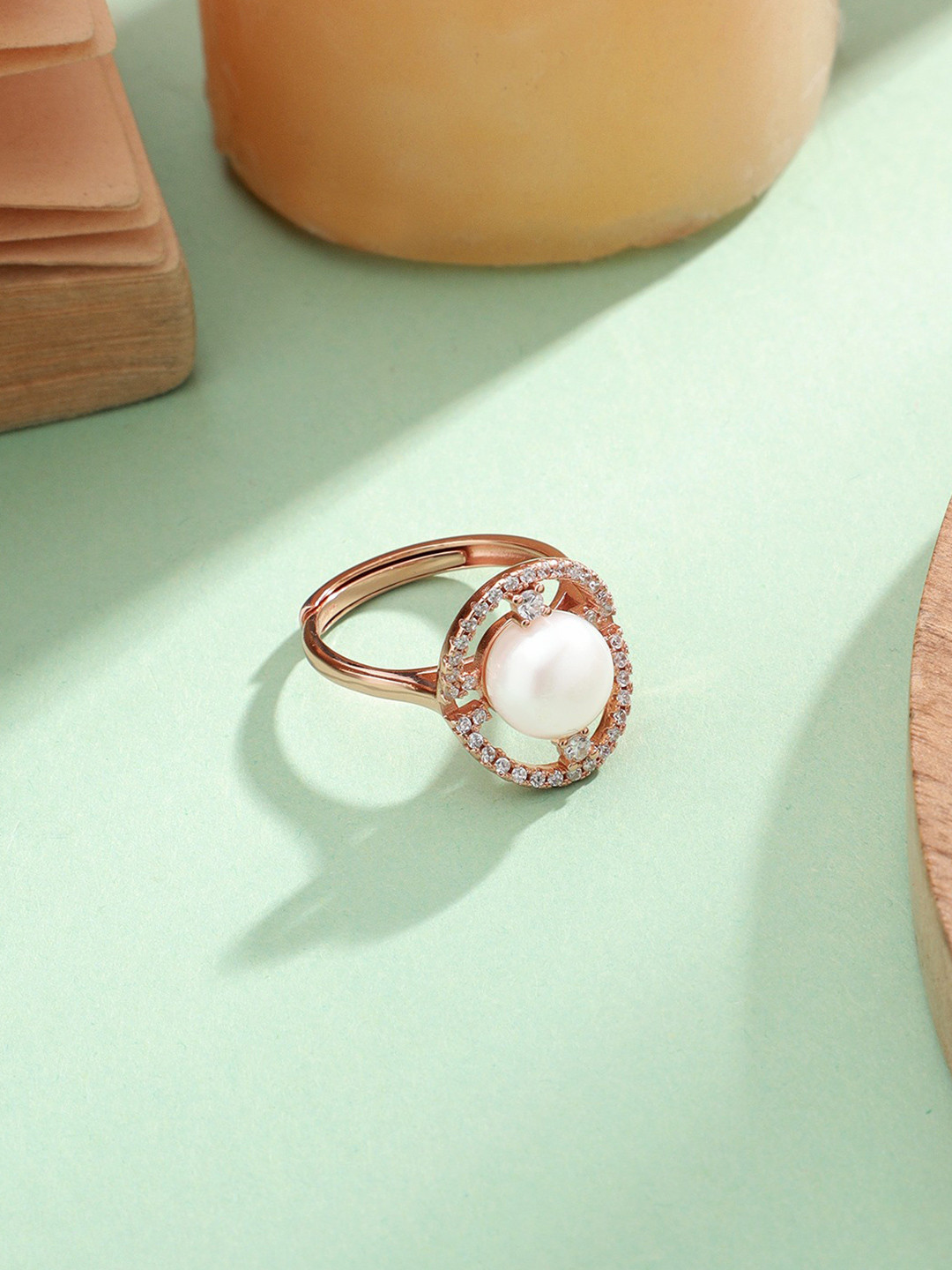 DIAVO 925 Sterling Silver Starlit Pearl Halo Rose Gold-Plated Pearl Beaded Finger Ring