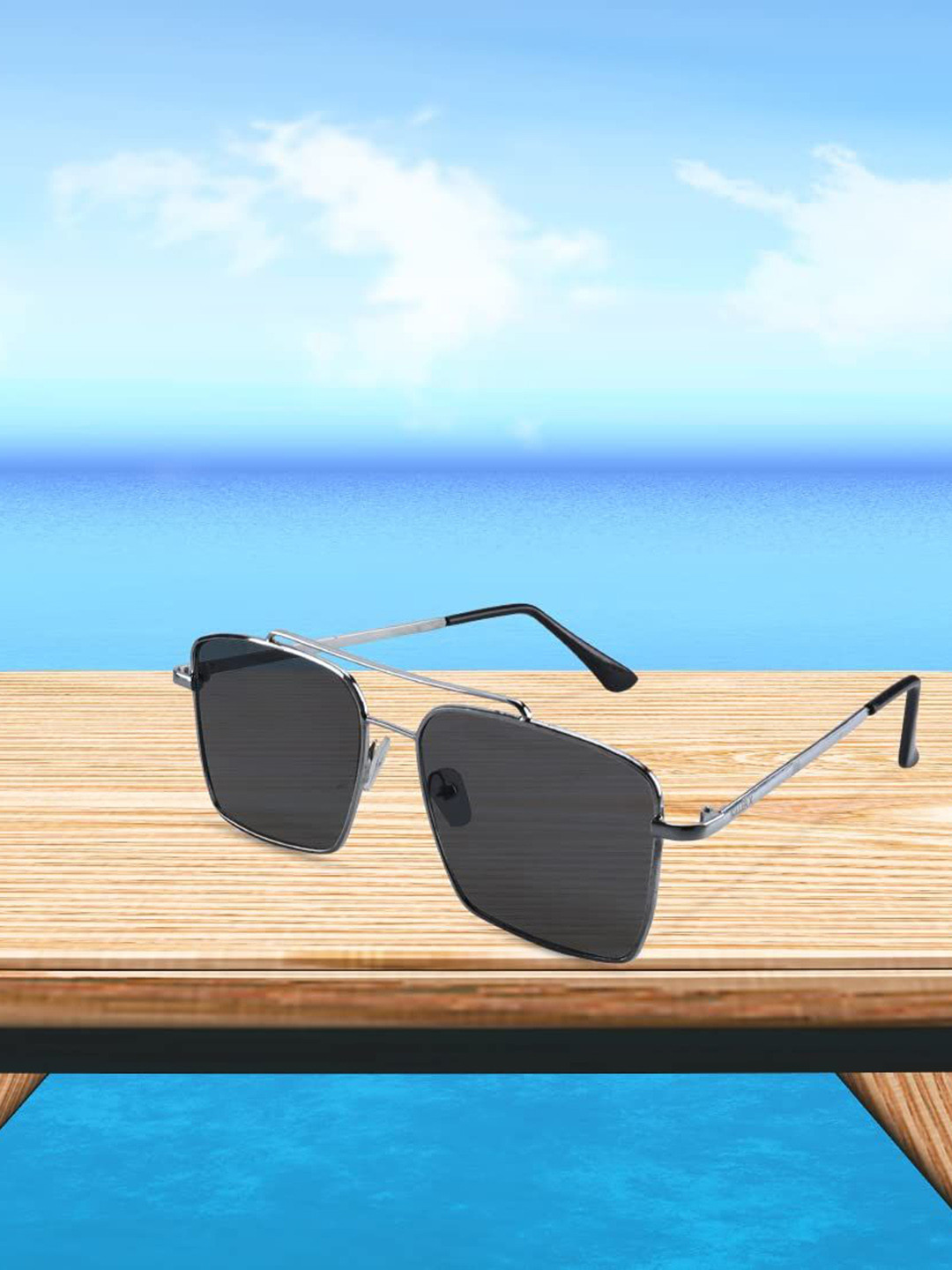 FUNGLASSES Unisex Square Sunglasses with UV Protected Lens BOXER SILVER BLACK