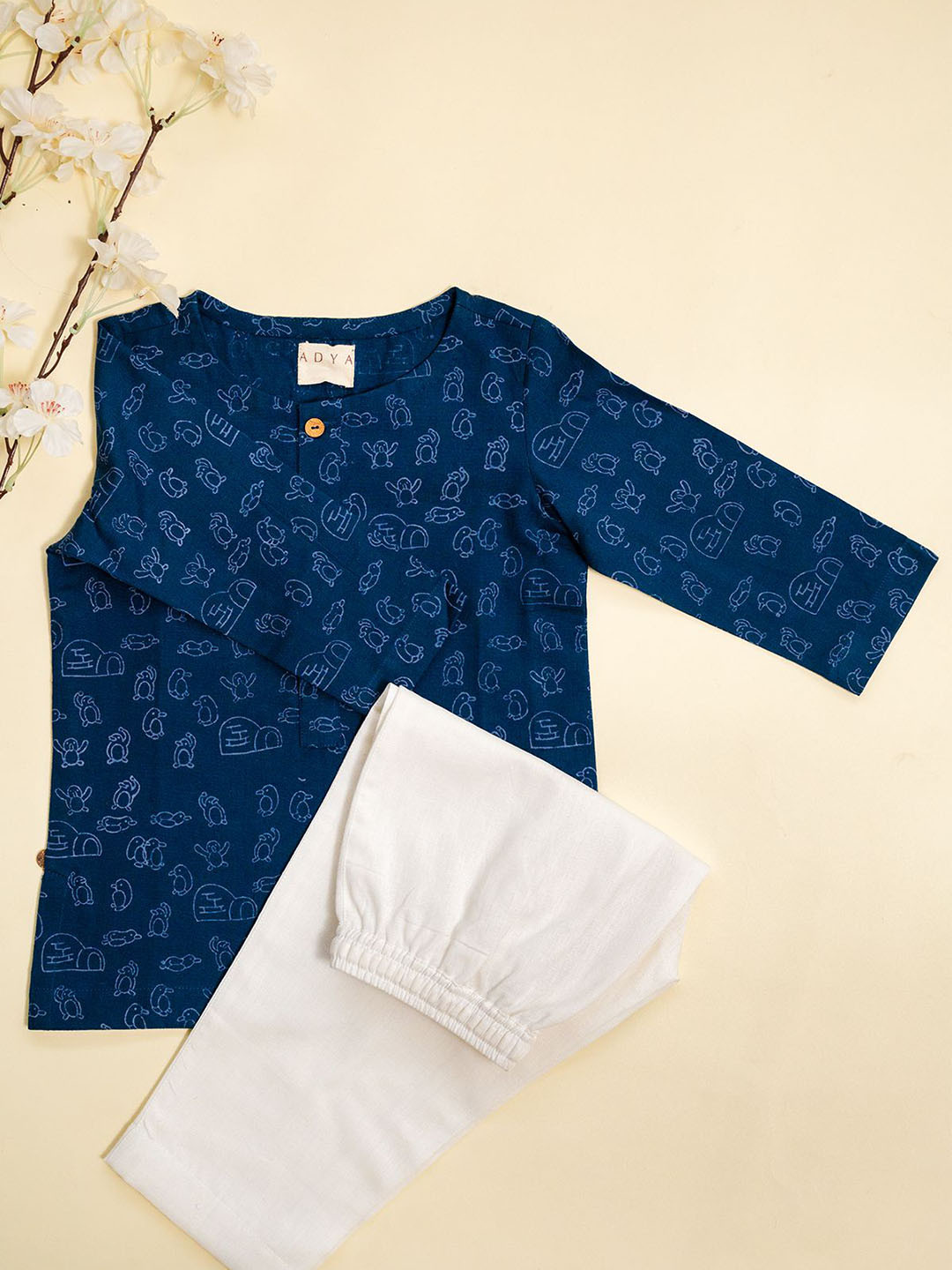 ADYA Kids Animal Penguin Printed Pure Cotton Straight Kurta With Pyjamas