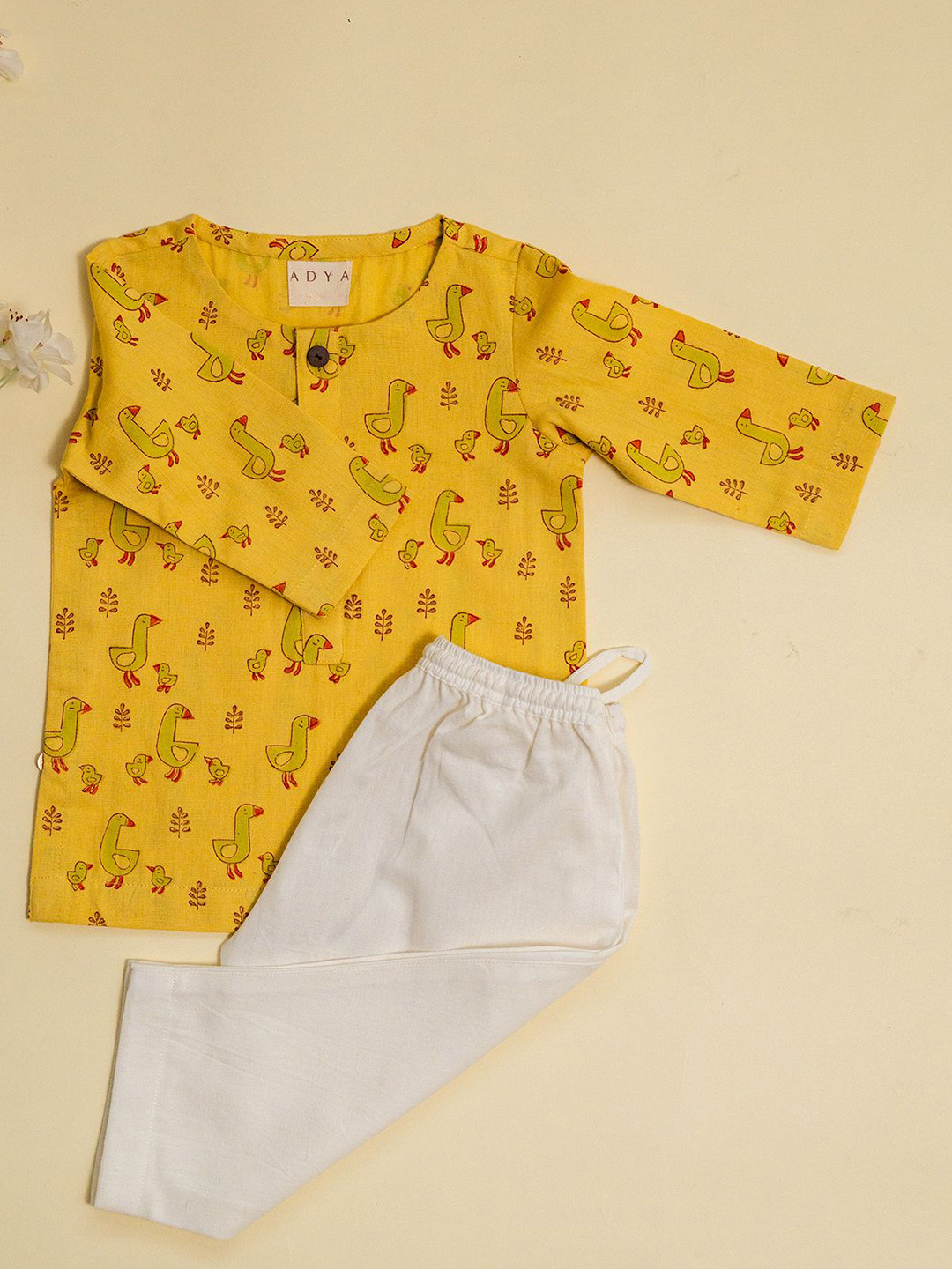 ADYA Kids Animal Duck Printed Pure Cotton Straight Kurta With Pyjamas
