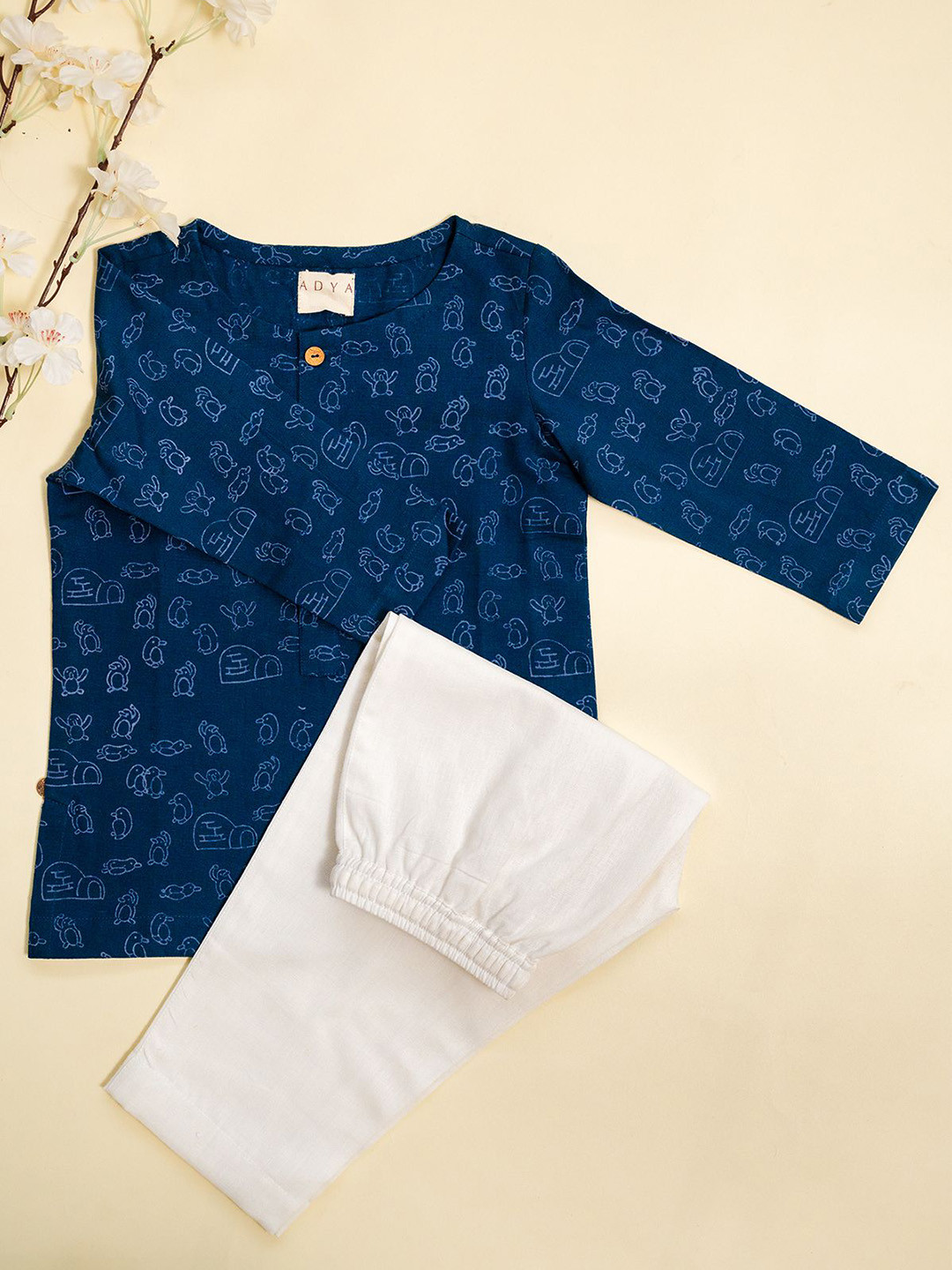 ADYA Kids Animal Penguin Printed Pure Cotton Straight Kurta With Pyjamas