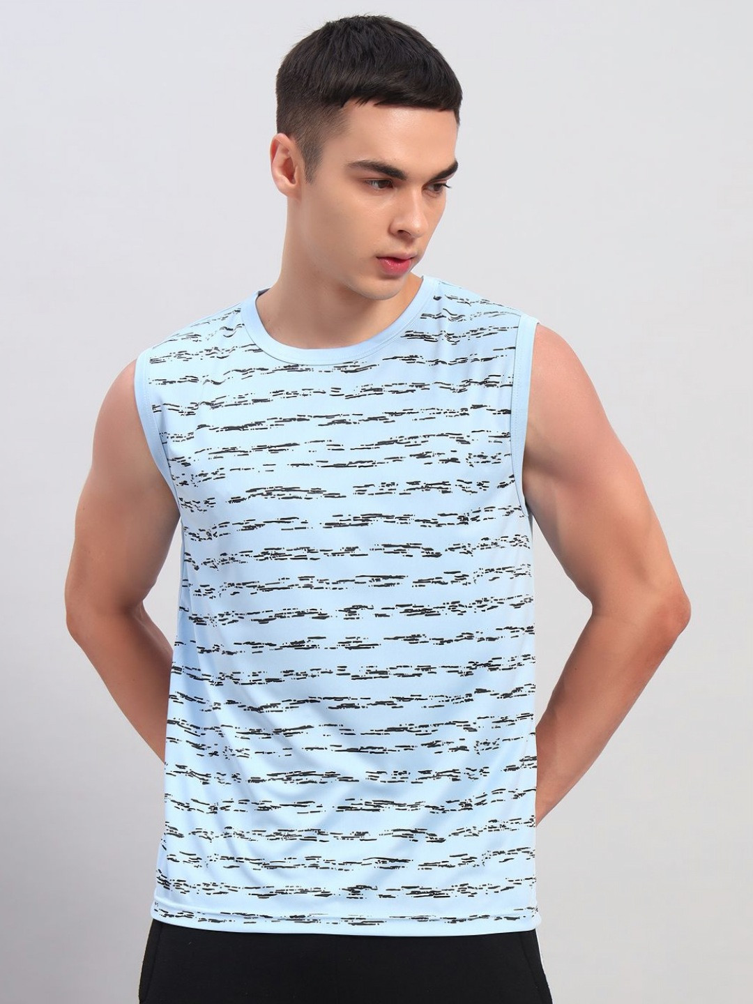 WILD WEST Men Printed Raw Edge Slim Fit T-shirt