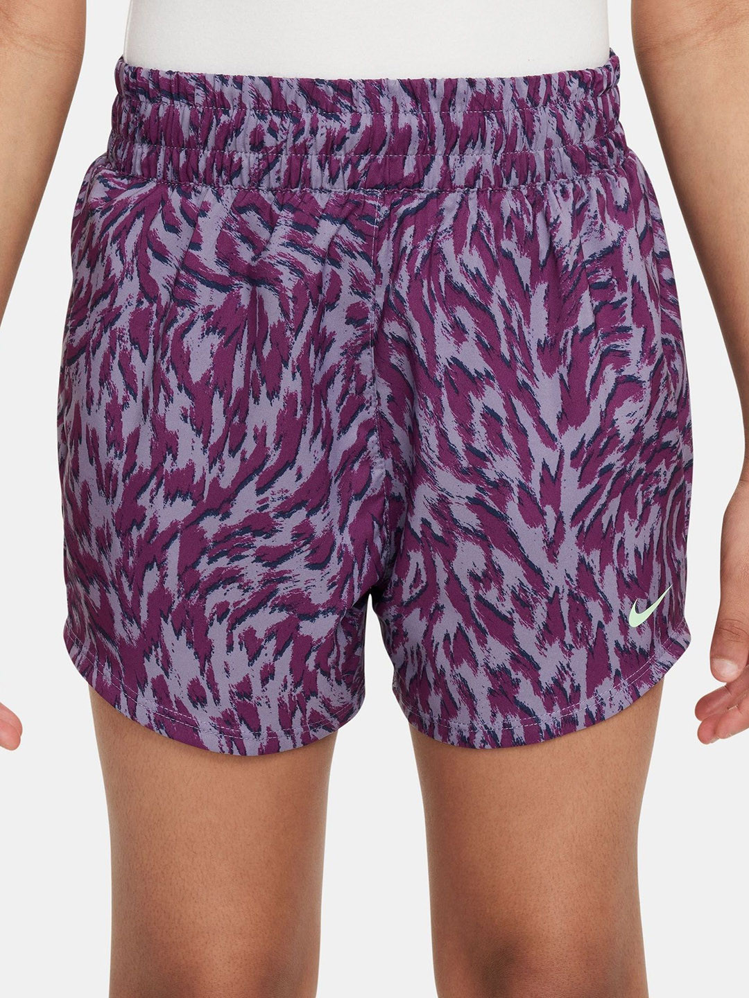 Nike One Older Kids' (Girls') Woven High-Waisted Shorts