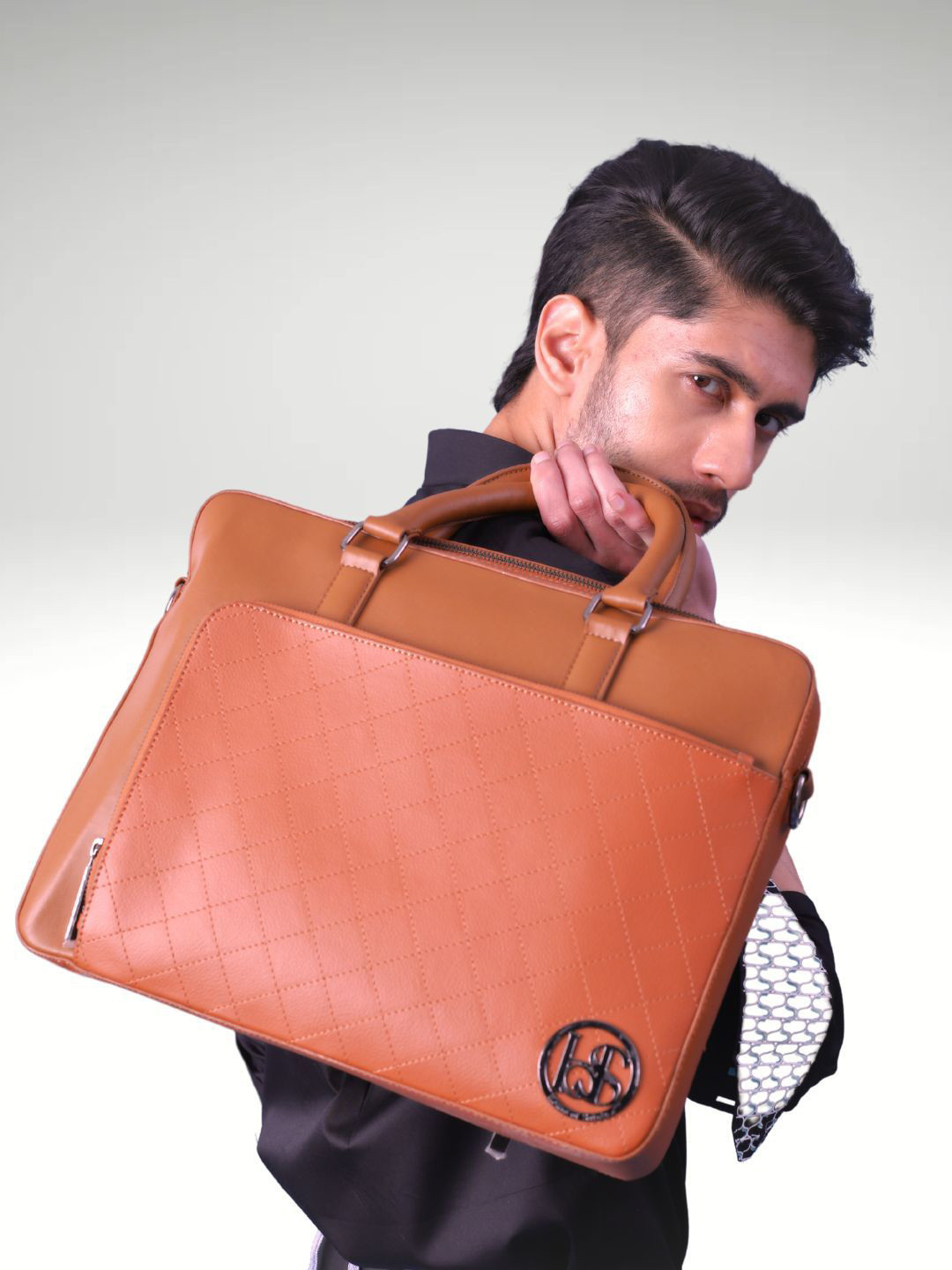 SEREIN Women Colourblocked Vegan Laptop Bag