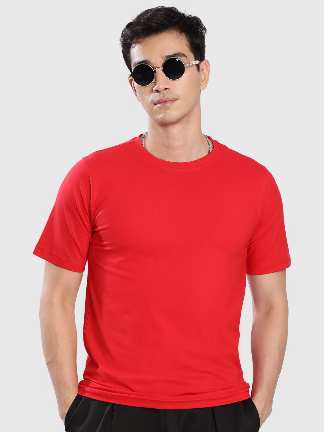 Bene Kleed Men Solid Regular Fit T-Shirt