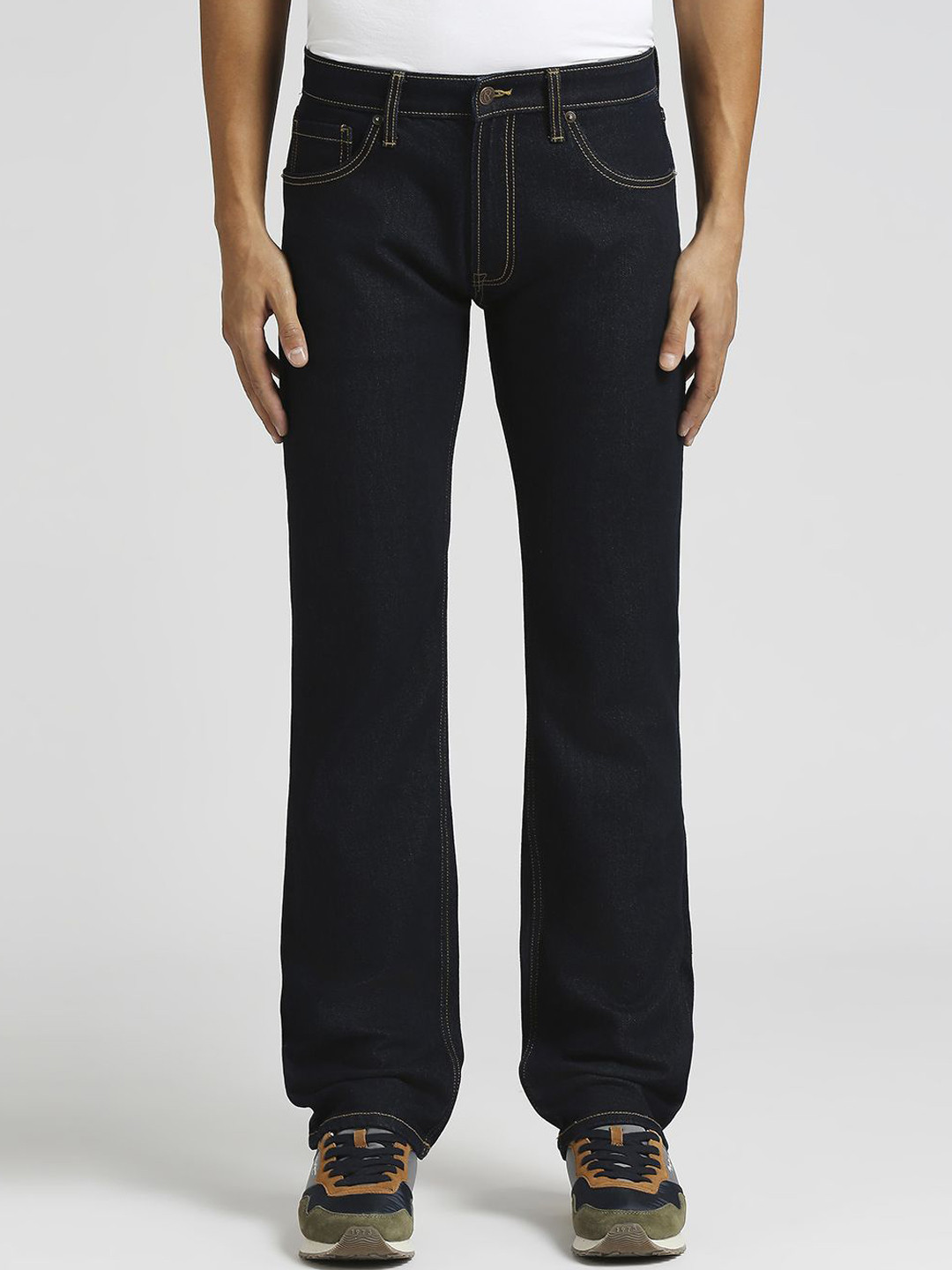 Pepe Jeans Men Holborne Straight Fit Mid-Rise Dark Shade Jeans