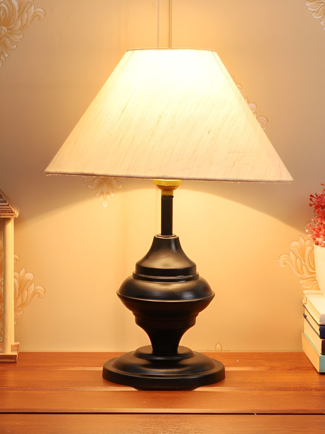 BrightDaisy Beige & Black Frusturical Shape Table Lamp