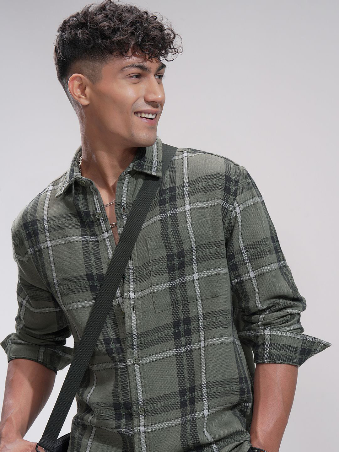 HIGHLANDER Men Comfort Opaque Checked Casual Regular Fit Shirt
