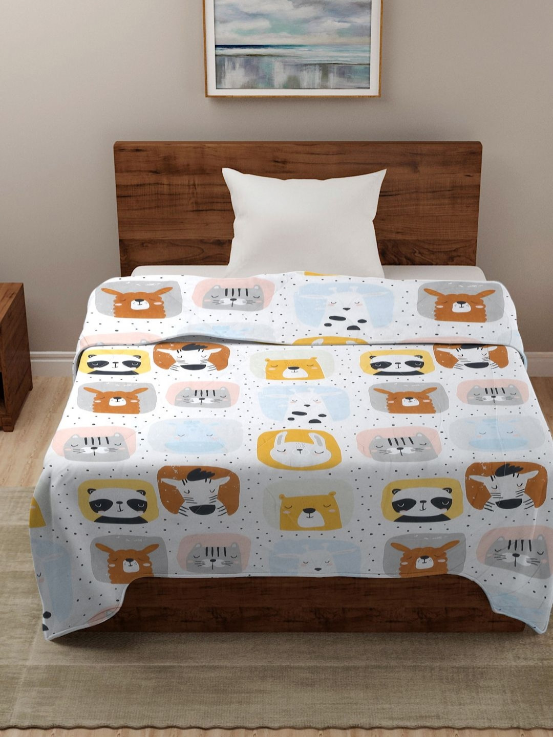 HOSTA HOMES White & Orange Cartoon Characters AC Room 210 GSM Single Bed Comforter