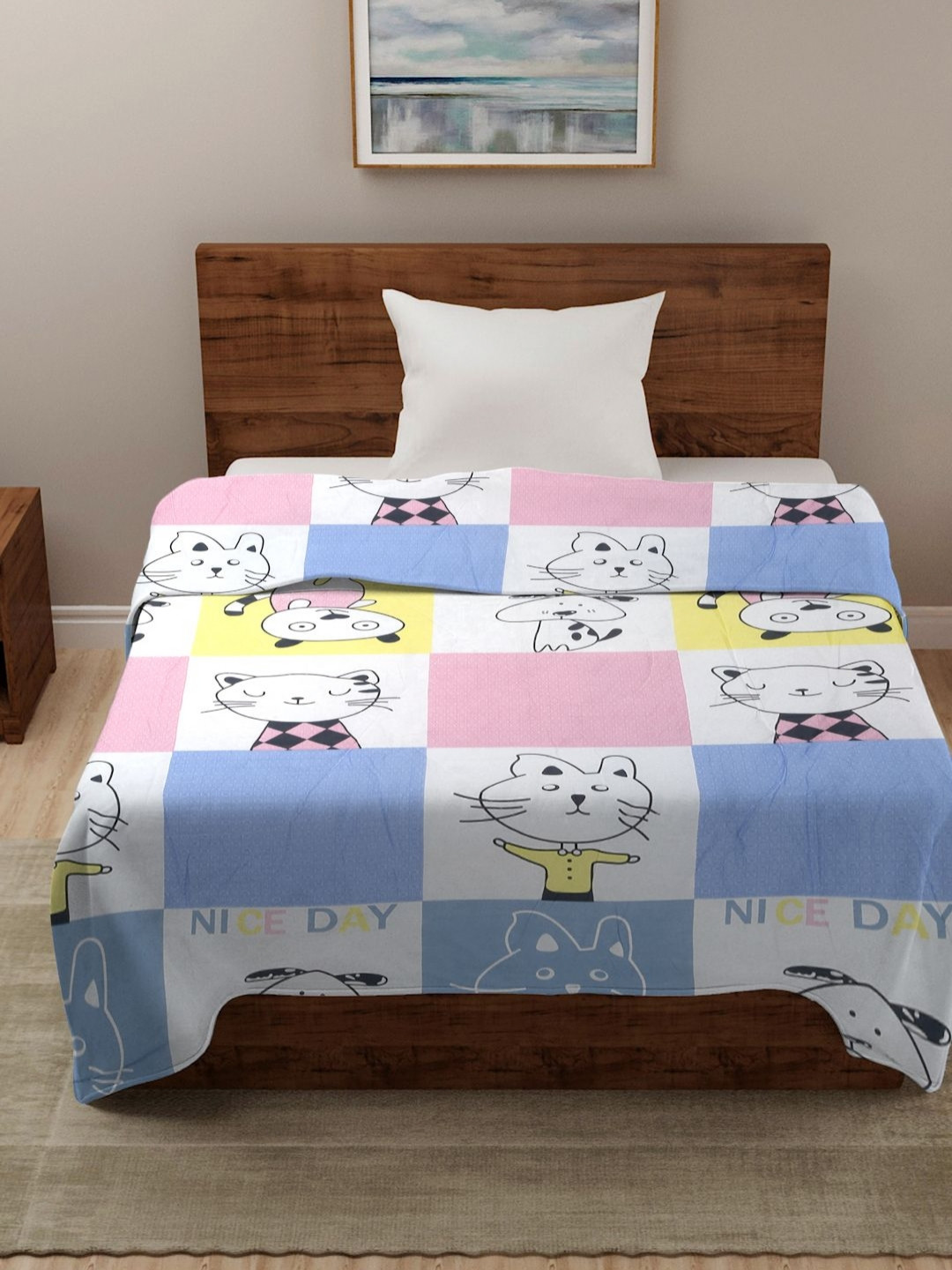HOSTA HOMES White & Blue Cartoon Characters AC Room 210 GSM Single Bed Comforter