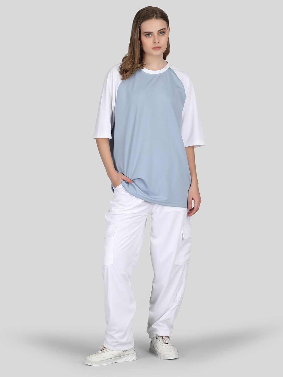 Raxedo Airport Look Outfit Raglan T-shirt & Cargo Jogger Pant
