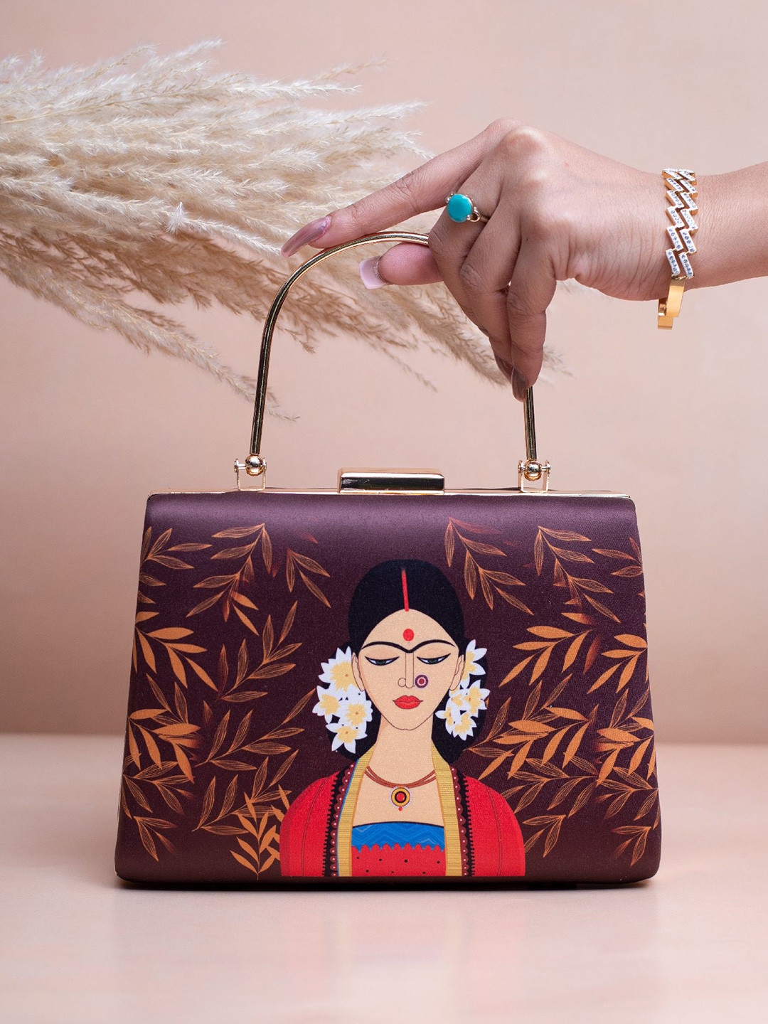 ARTKLIM Elegant Lady Portrait  Printed Box Clutch