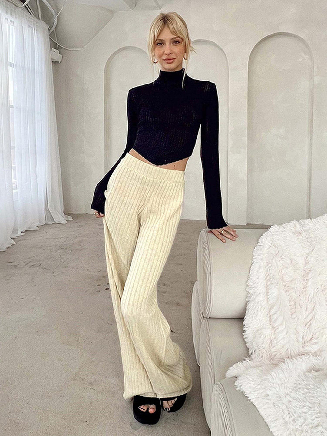 Outzidr Women Beige Solid Rib Lounge Pants