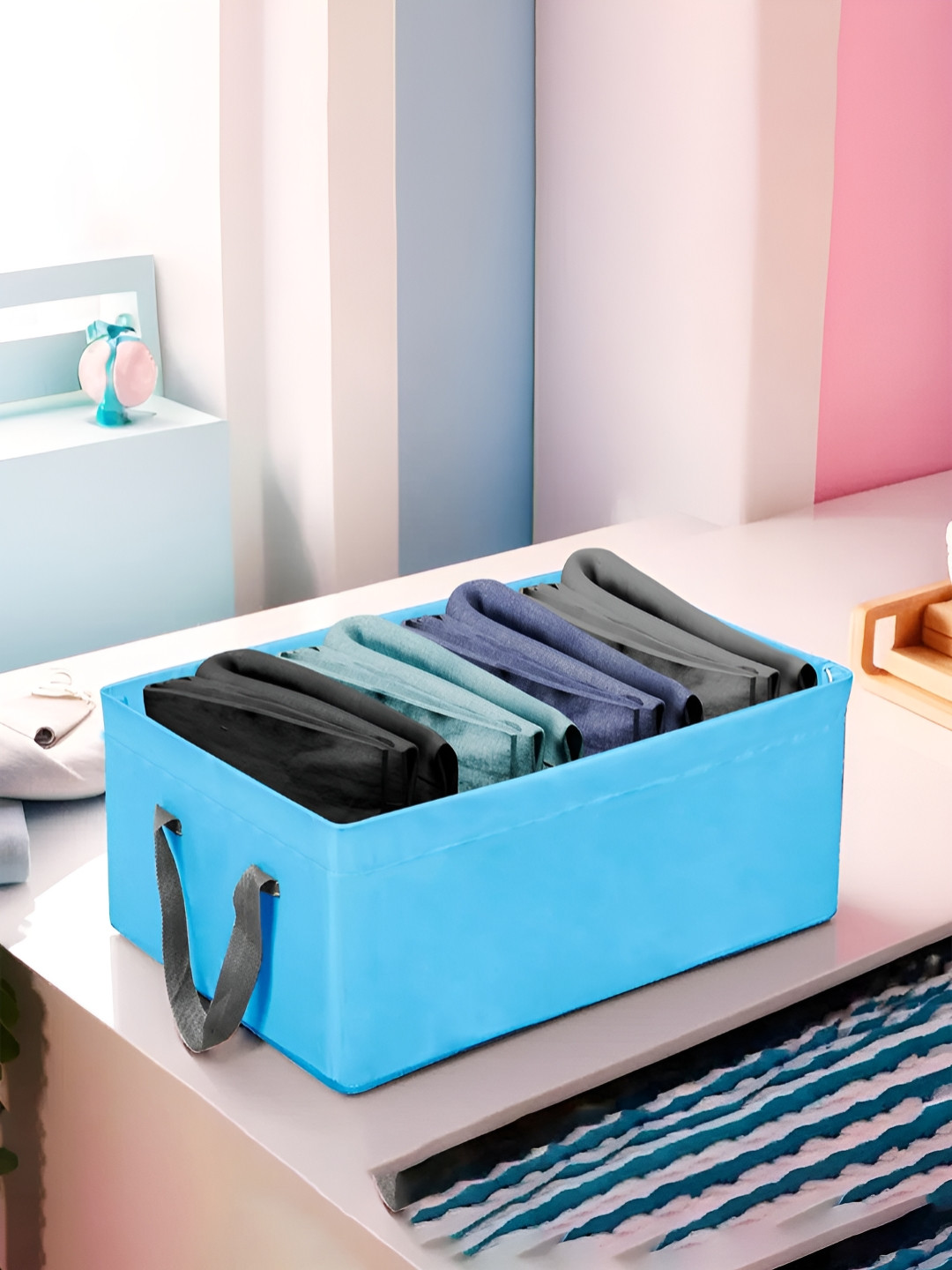 Aura Blue & Black Parachute Wardrobe Organizer With Handles