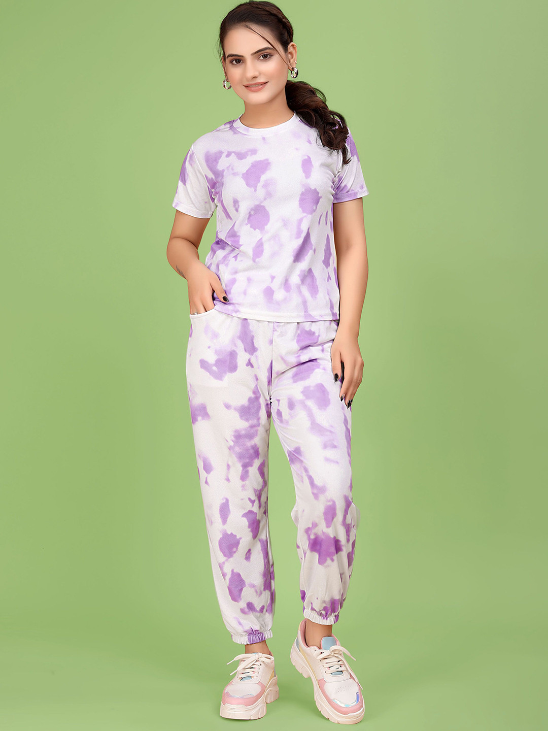 SAKARMAA Women Round Neck Mid-Rise T-Shirt With Joggers Tracksuit