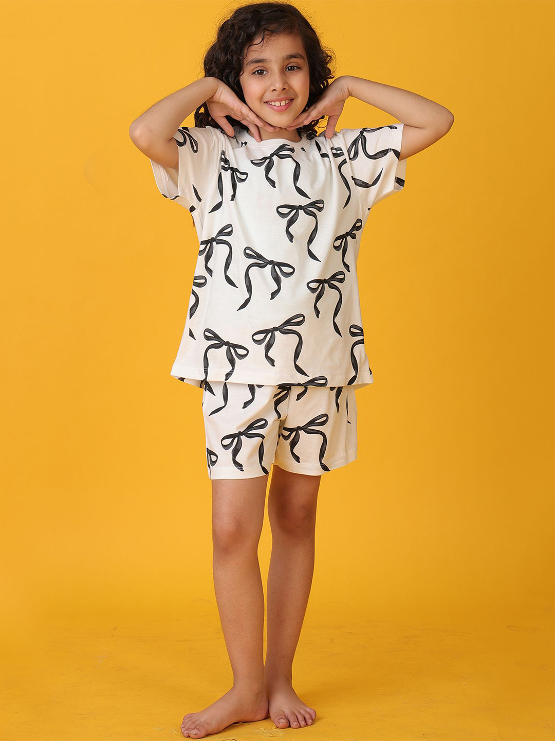 Anthrilo Girls Pretty Black Bow Sleepwear Short Set