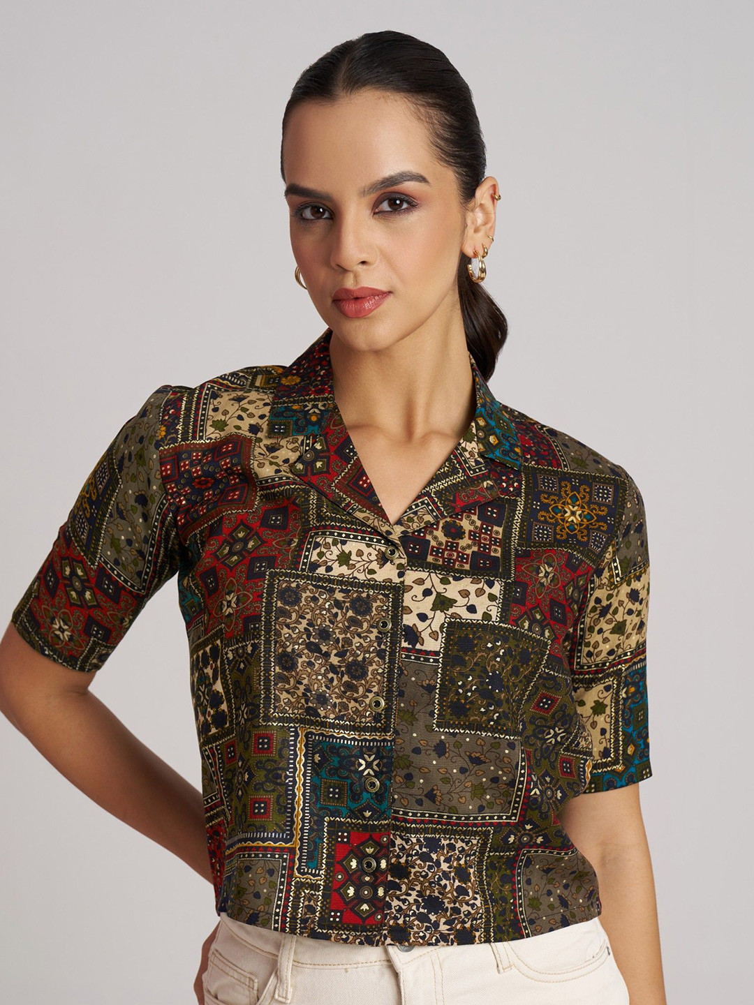BerryBird Women Ethnic Motifs Printed Lapel Collar Cotton Top