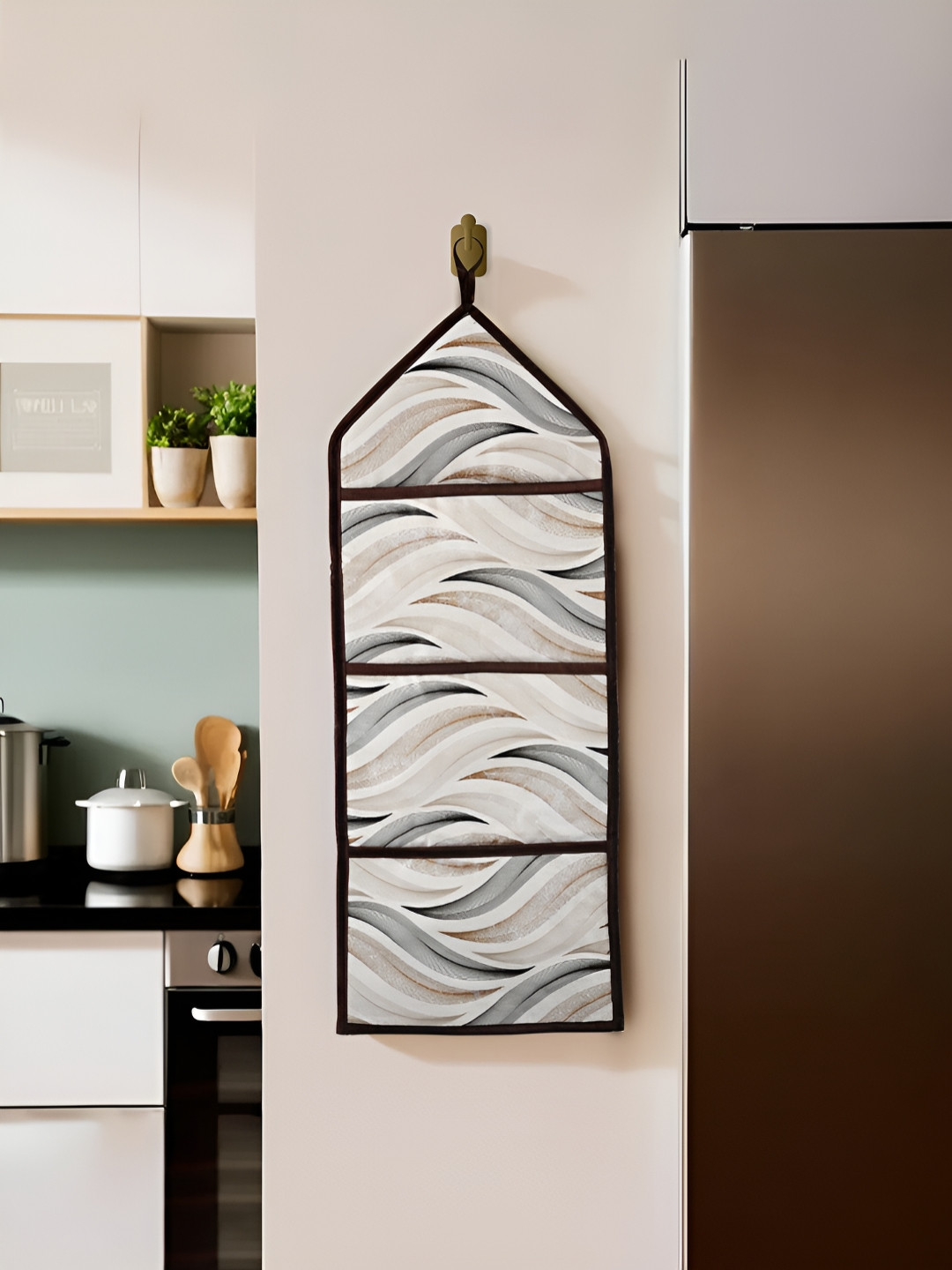 Aura Cream-Coloured & Grey Printed Multi-Purpose Pocket Wall Hanging Organizer