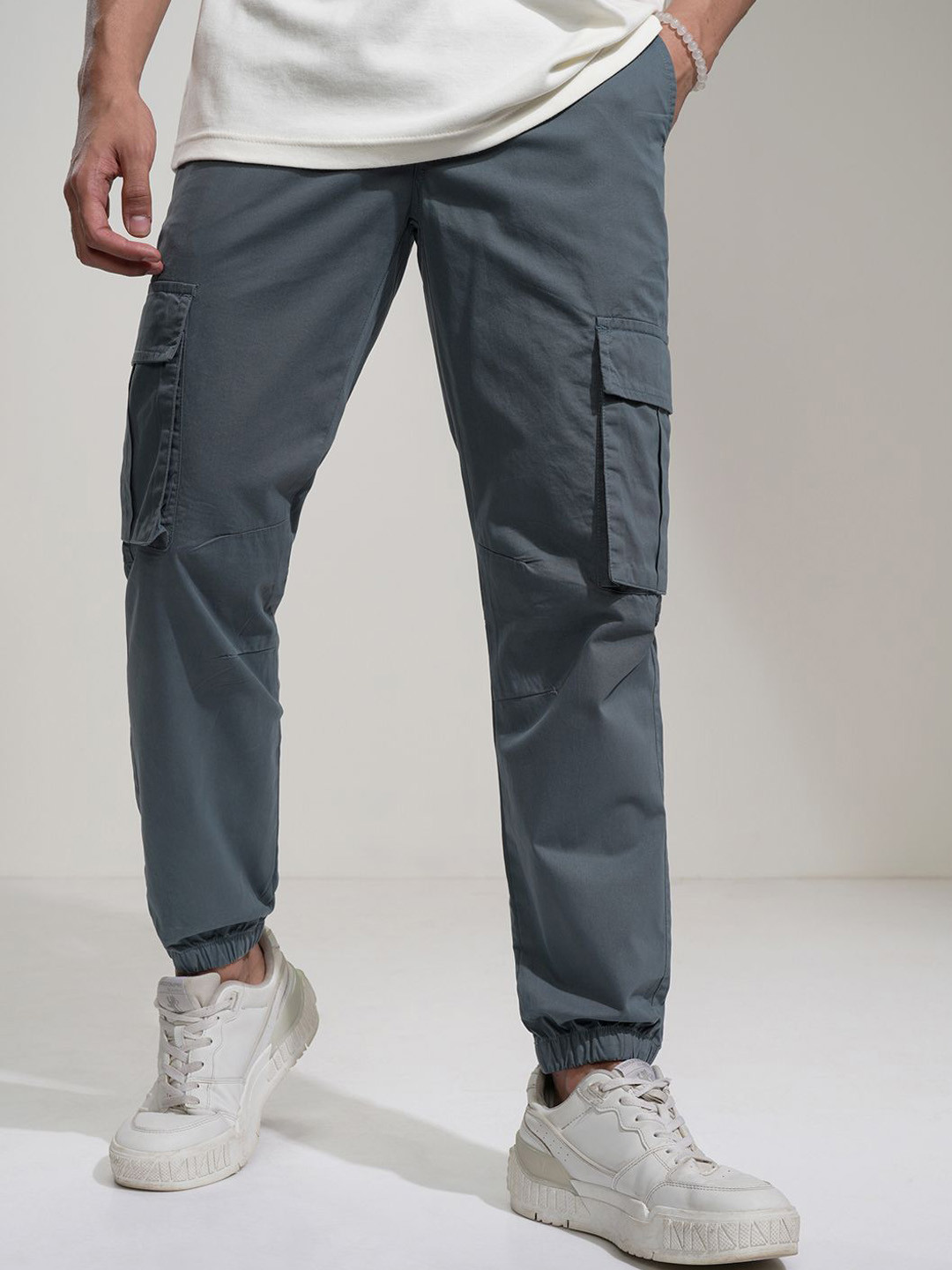 HIGHLANDER Men Solid Cargo Jogger