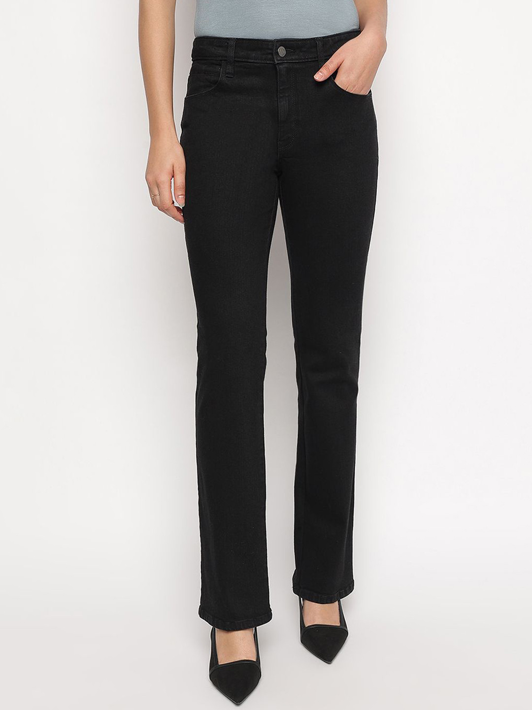 GUESS Women Regular Fit Mid-Rise Jeans