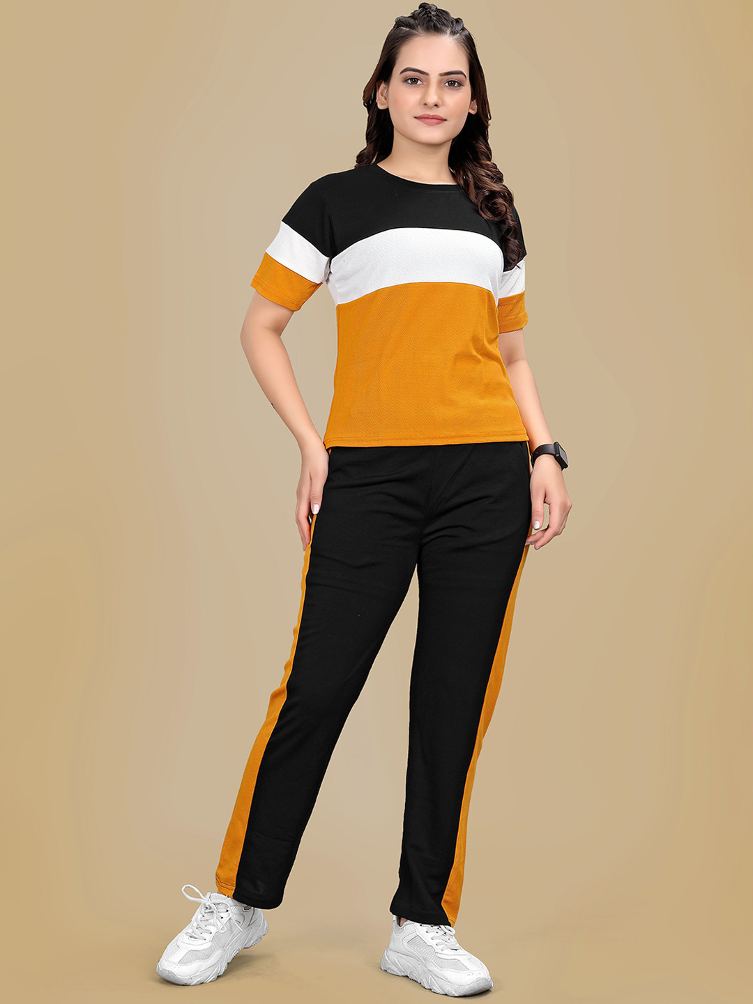 JK Creation Colourblocked Round Neck T-Shirt & Trousers