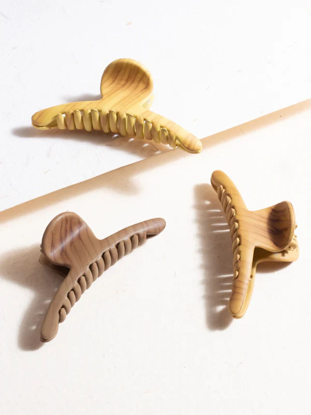 DressBerry Pack Of 3 Acrylic Claw Clip