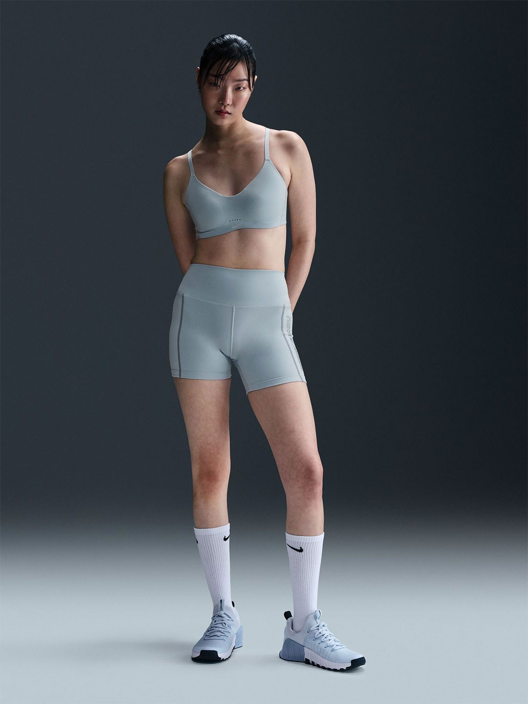 Nike Alate Minimalist Women's Light-Support Padded Convertible Sports Bra