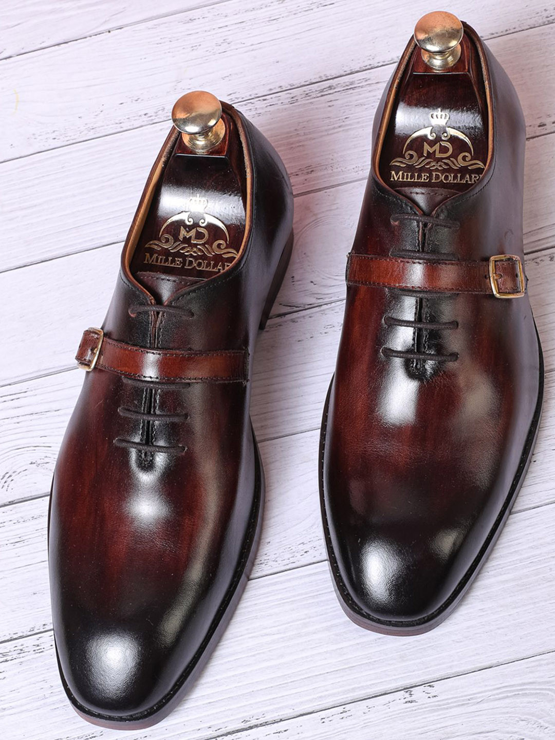 MILLE DOLLARI Men Leather Derby