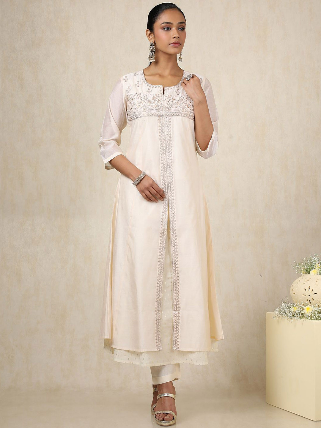 Soch Alina Cut Floral Embroidered Notch Neck Chanderi Silk Straight Kurta With Trousers & Dupatta