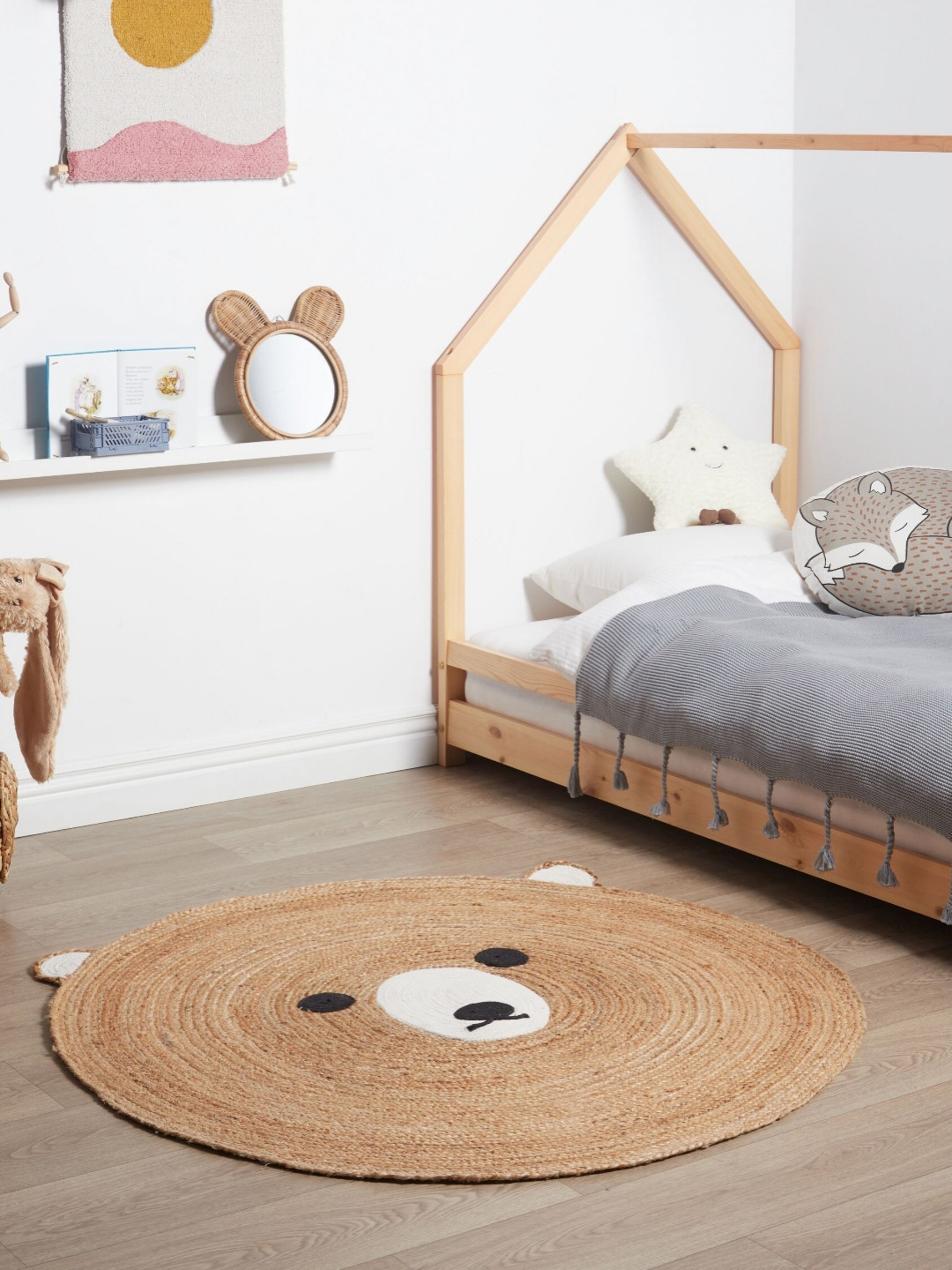 Art Avenue Rotorua Beige & White Textured Round Floor Jute Carpet