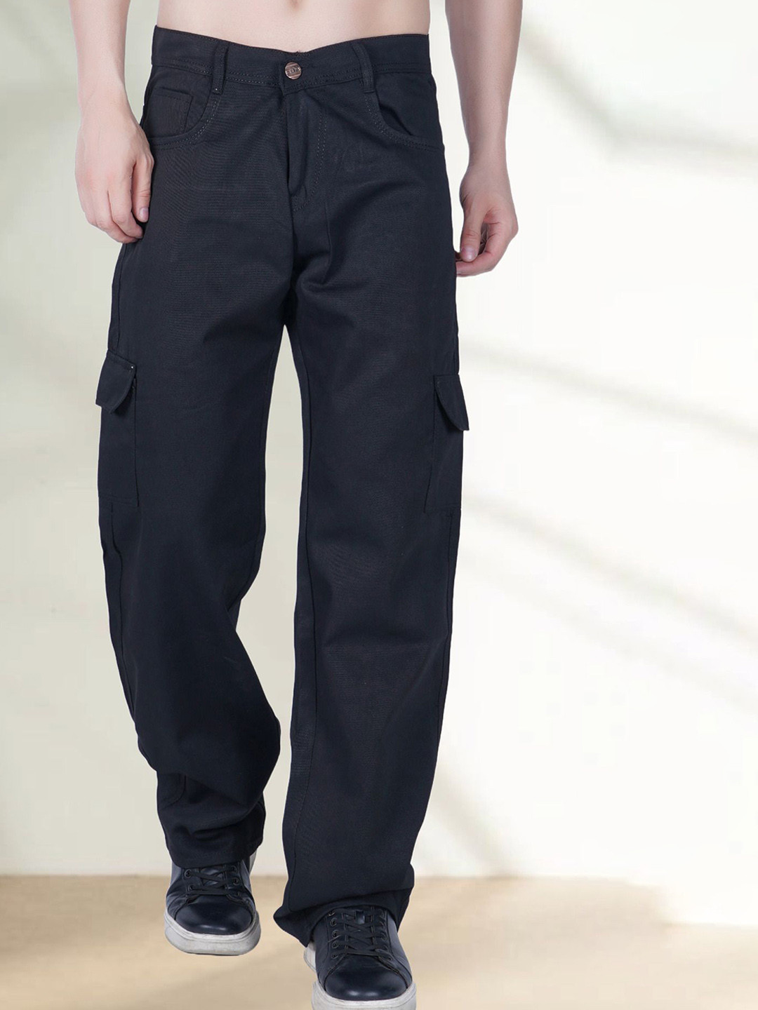 LINARIA Men Classic Mid-Rise Clean Look Stretchable Bootcut Jeans