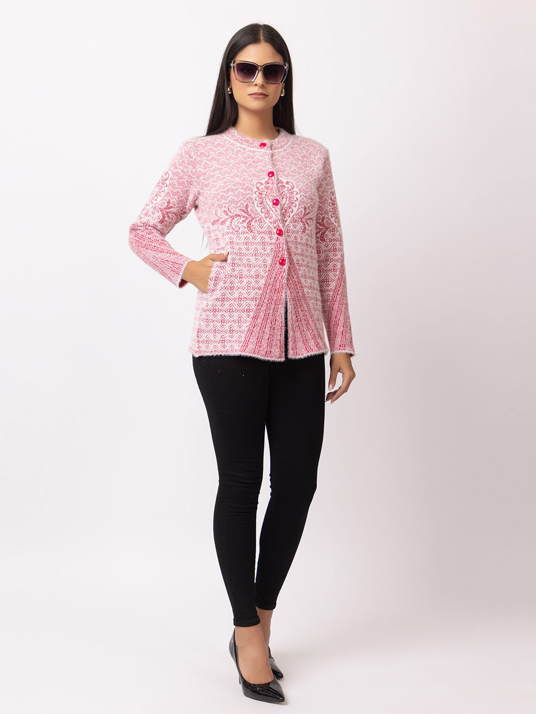 Dadu Dayal Women Floral Woollen Cardigan