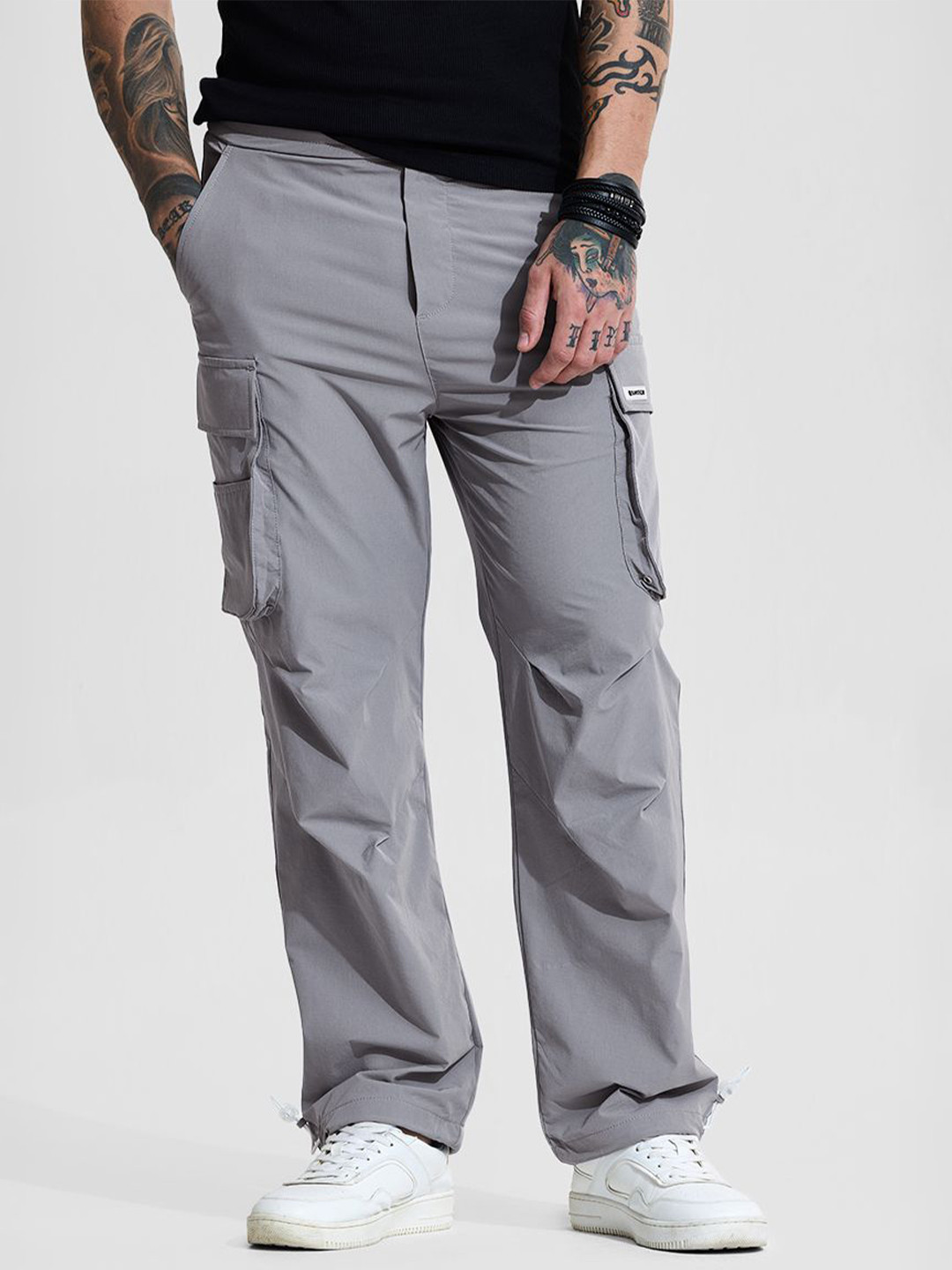 Snitch Men Mid-Rise Relaxed Fit Flat-Front Cargo Styles Joggers